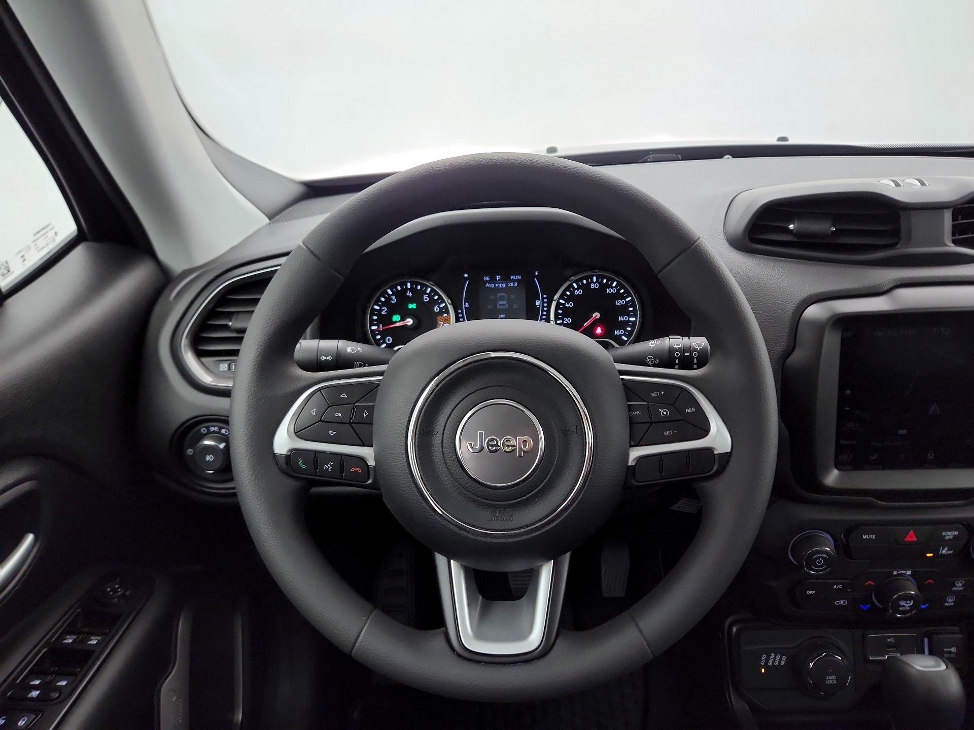 Thumbnail: 2023 Jeep Renegade - 10