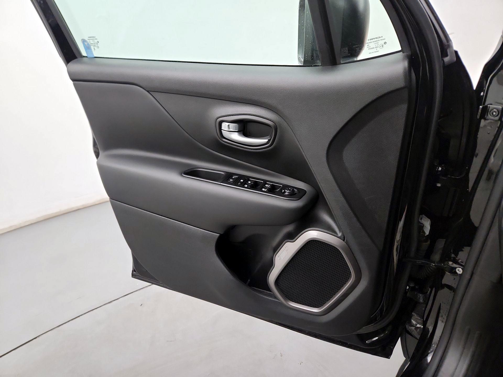 Thumbnail: 2023 Jeep Renegade - 12