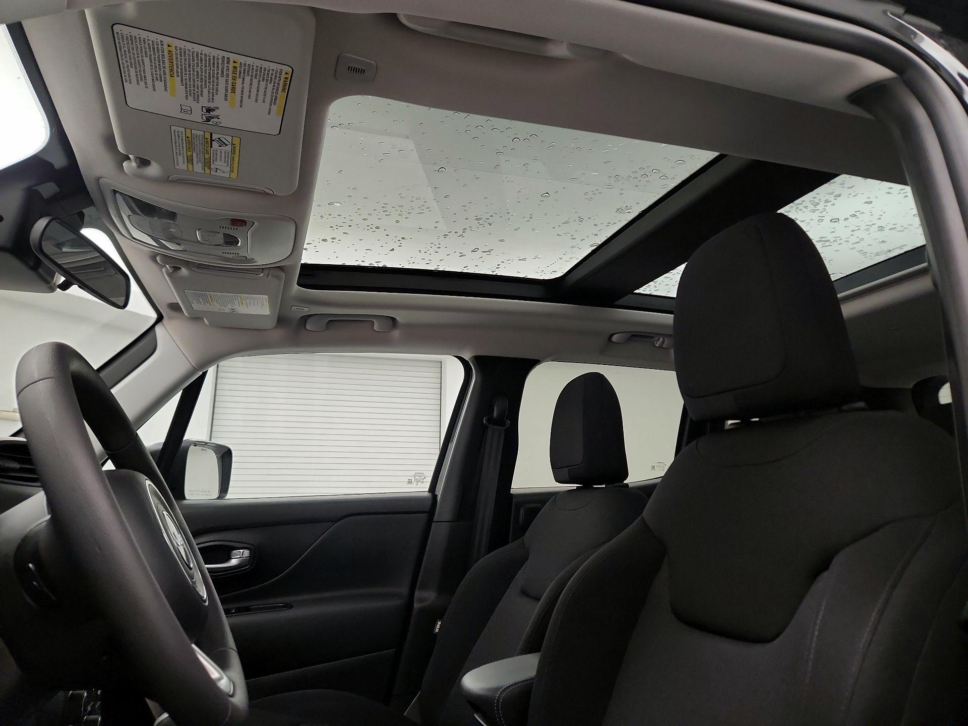 Thumbnail: 2023 Jeep Renegade - 20