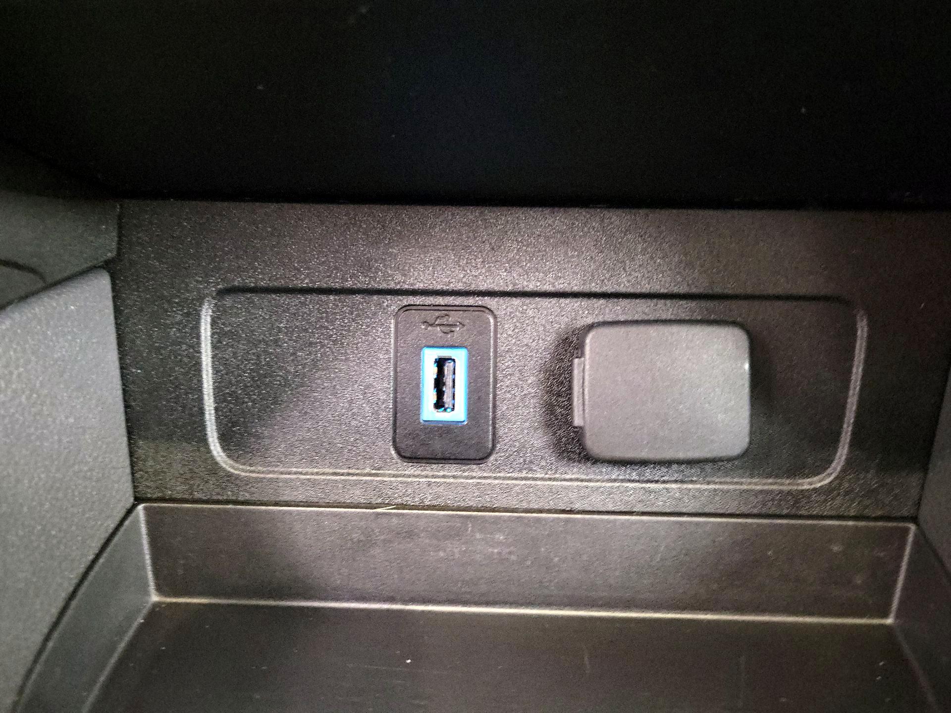 Thumbnail: 2017 Ford Escape - 17