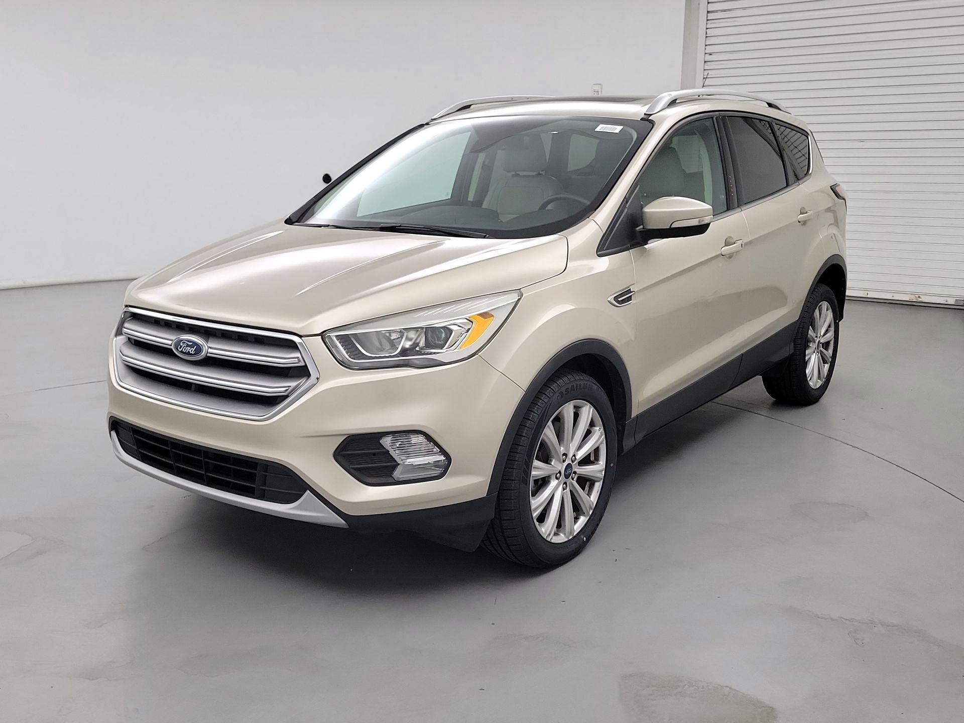 Thumbnail: 2017 Ford Escape - 3