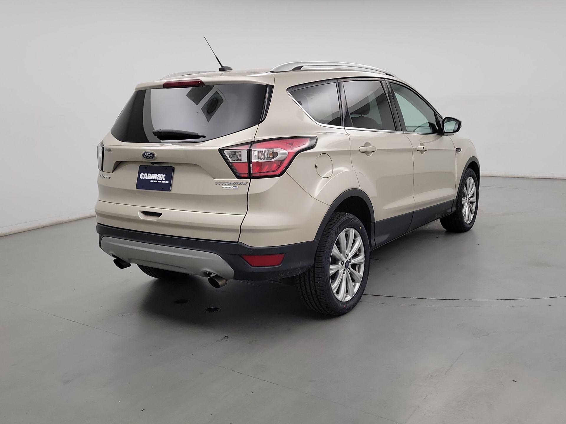 Thumbnail: 2017 Ford Escape - 5