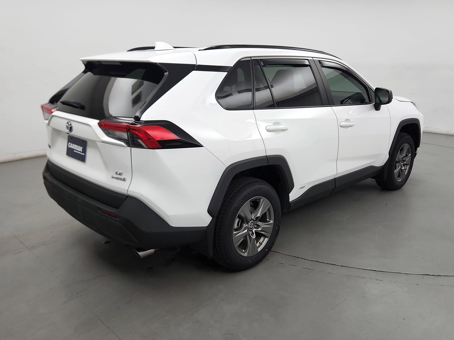 Thumbnail: 2024 Toyota RAV4 - 5