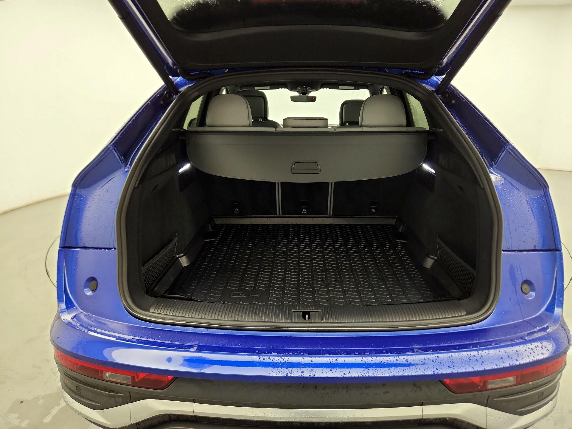 Thumbnail: 2023 Audi Q5 - 19