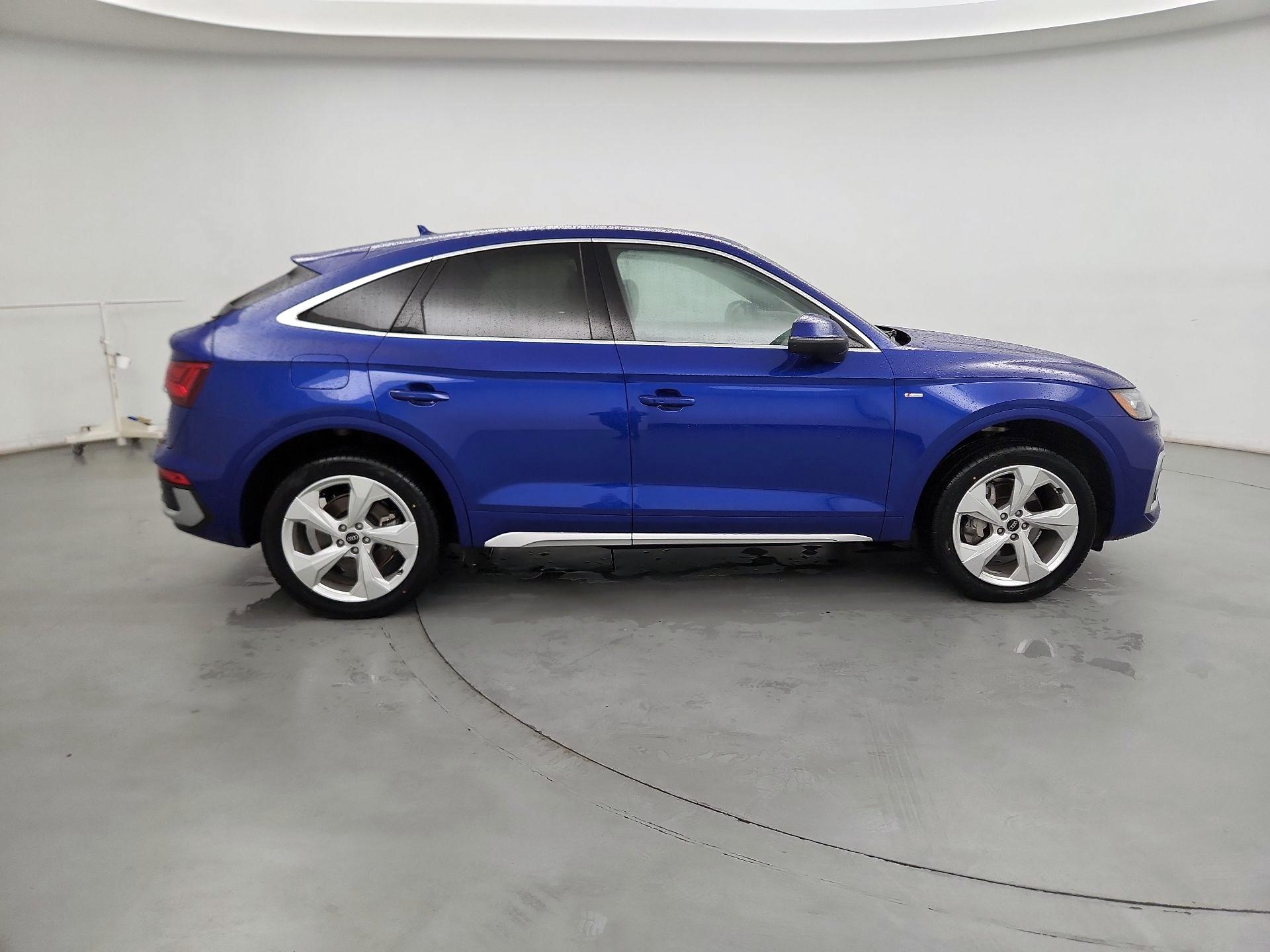 Thumbnail: 2023 Audi Q5 - 4