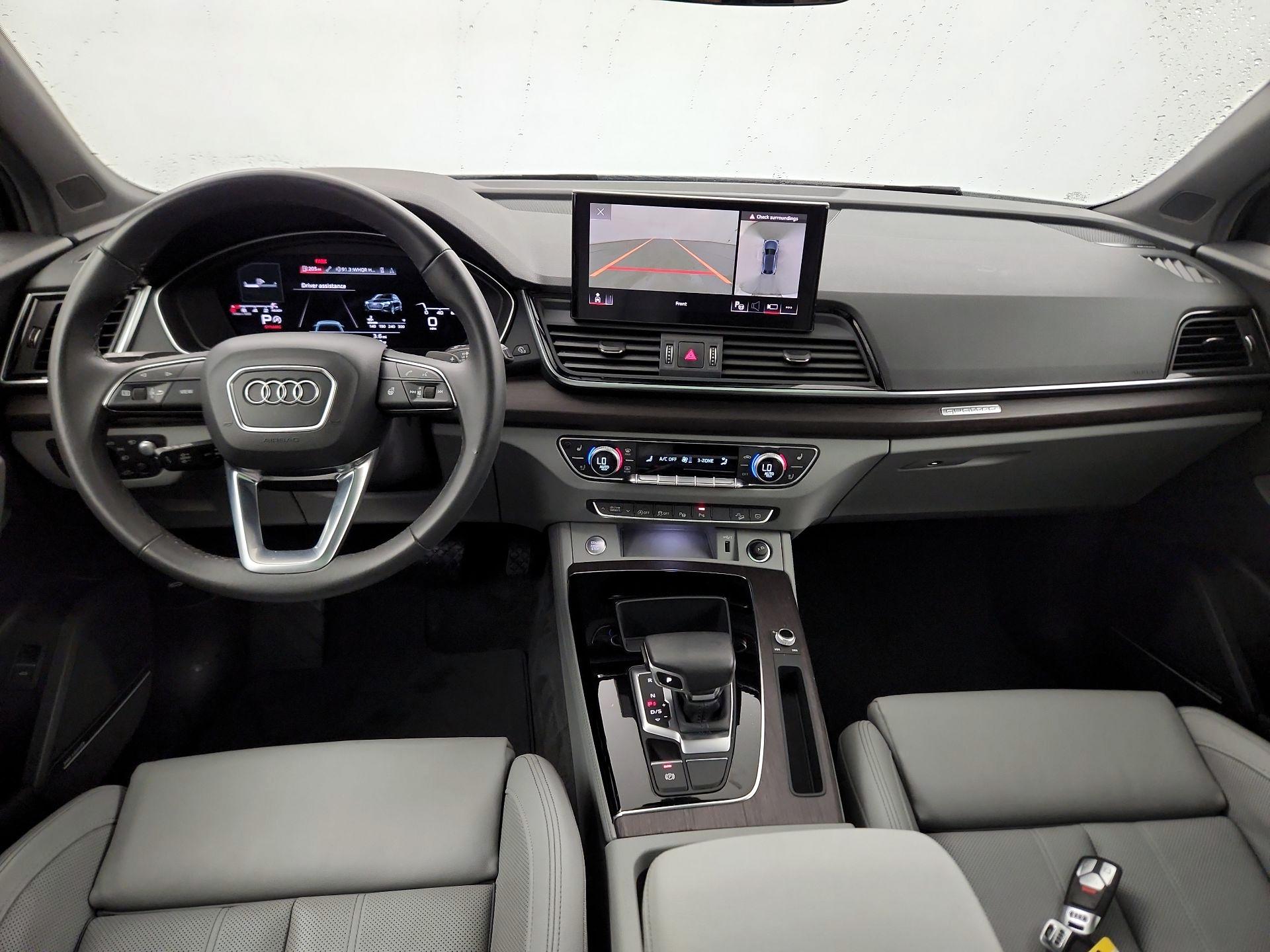 Thumbnail: 2023 Audi Q5 - 8