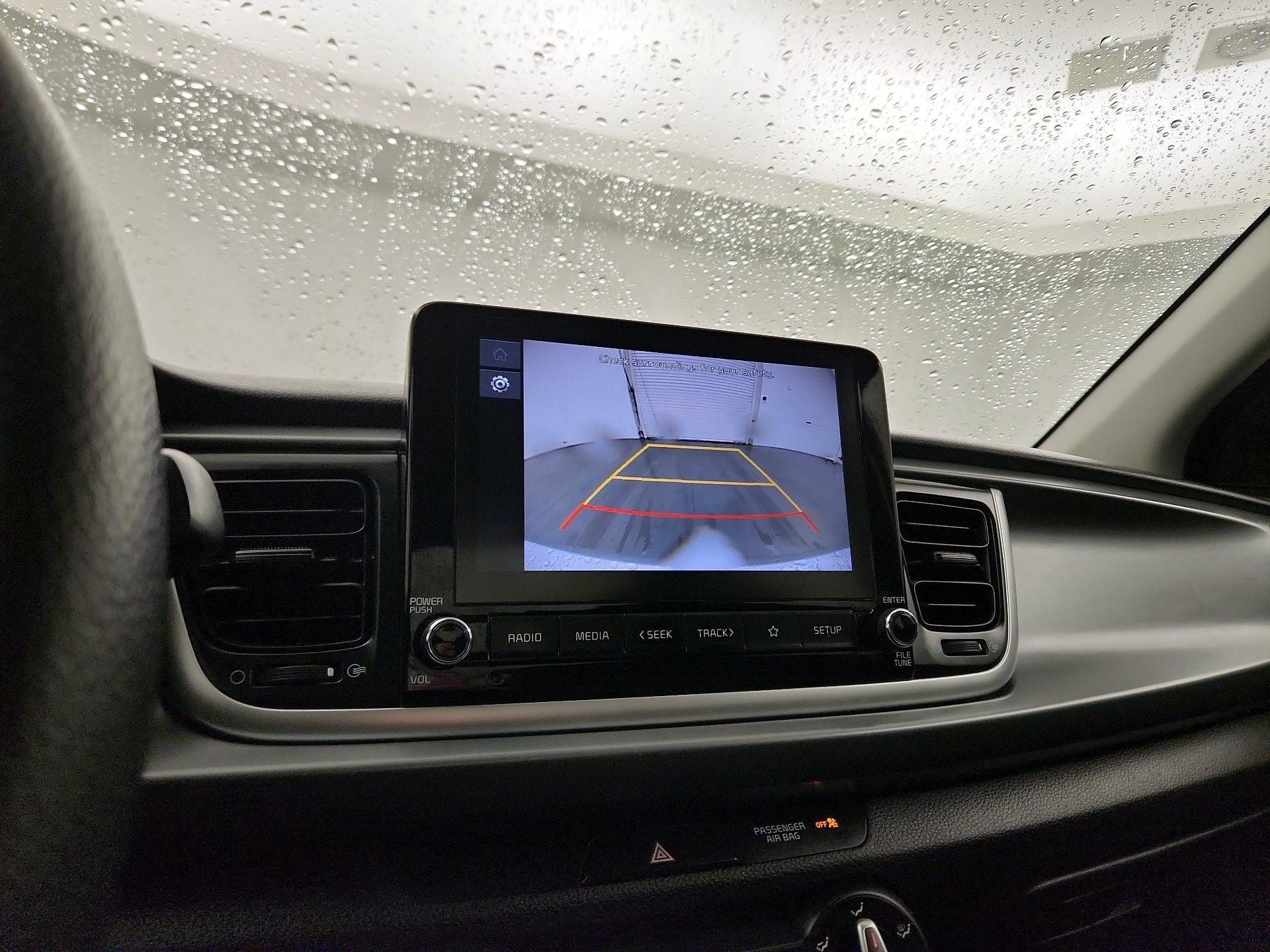 Thumbnail: 2022 Kia Rio - 12