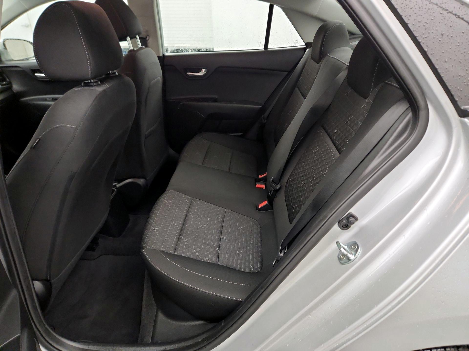 Thumbnail: 2022 Kia Rio - 17