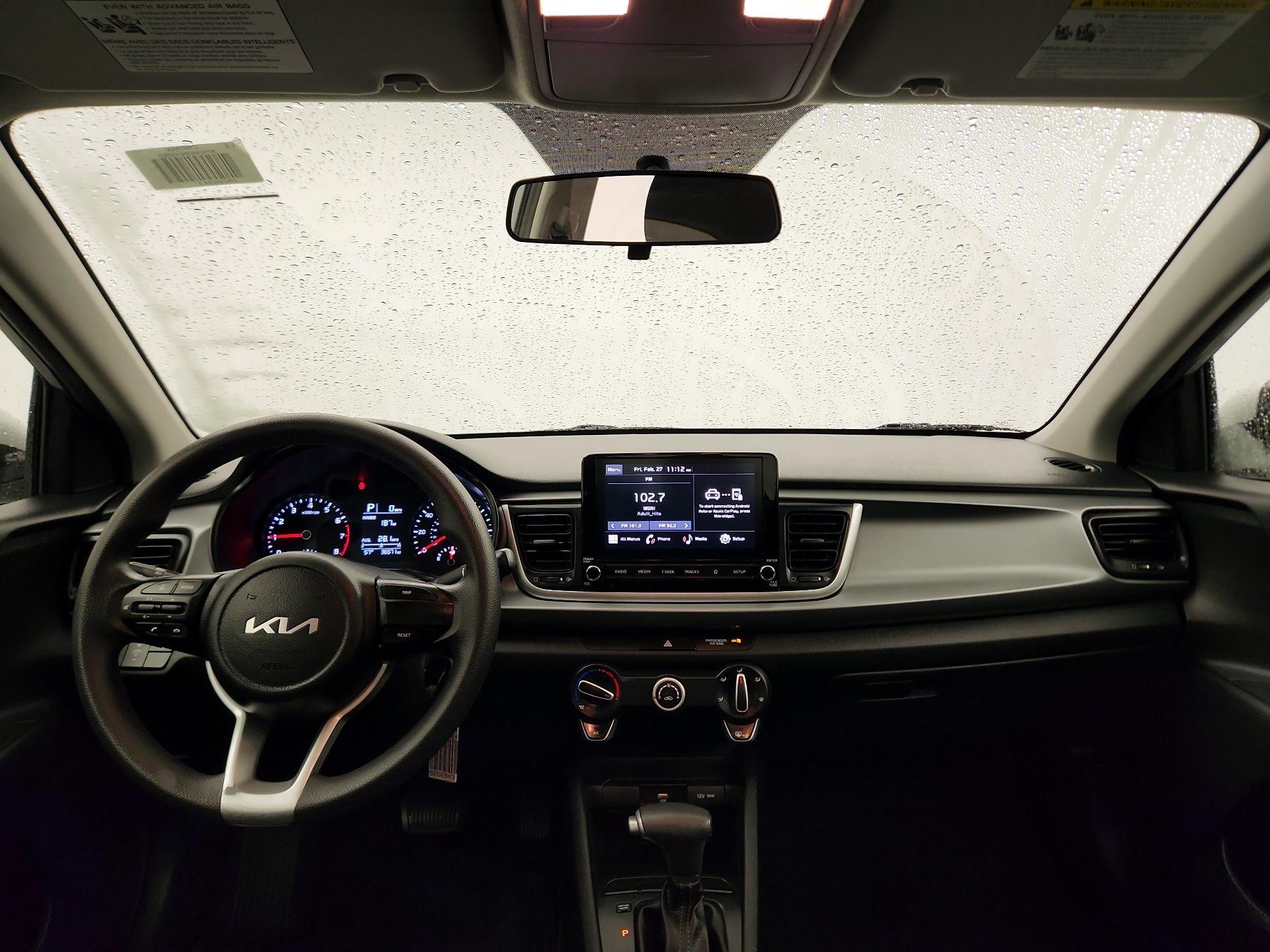 Thumbnail: 2022 Kia Rio - 8