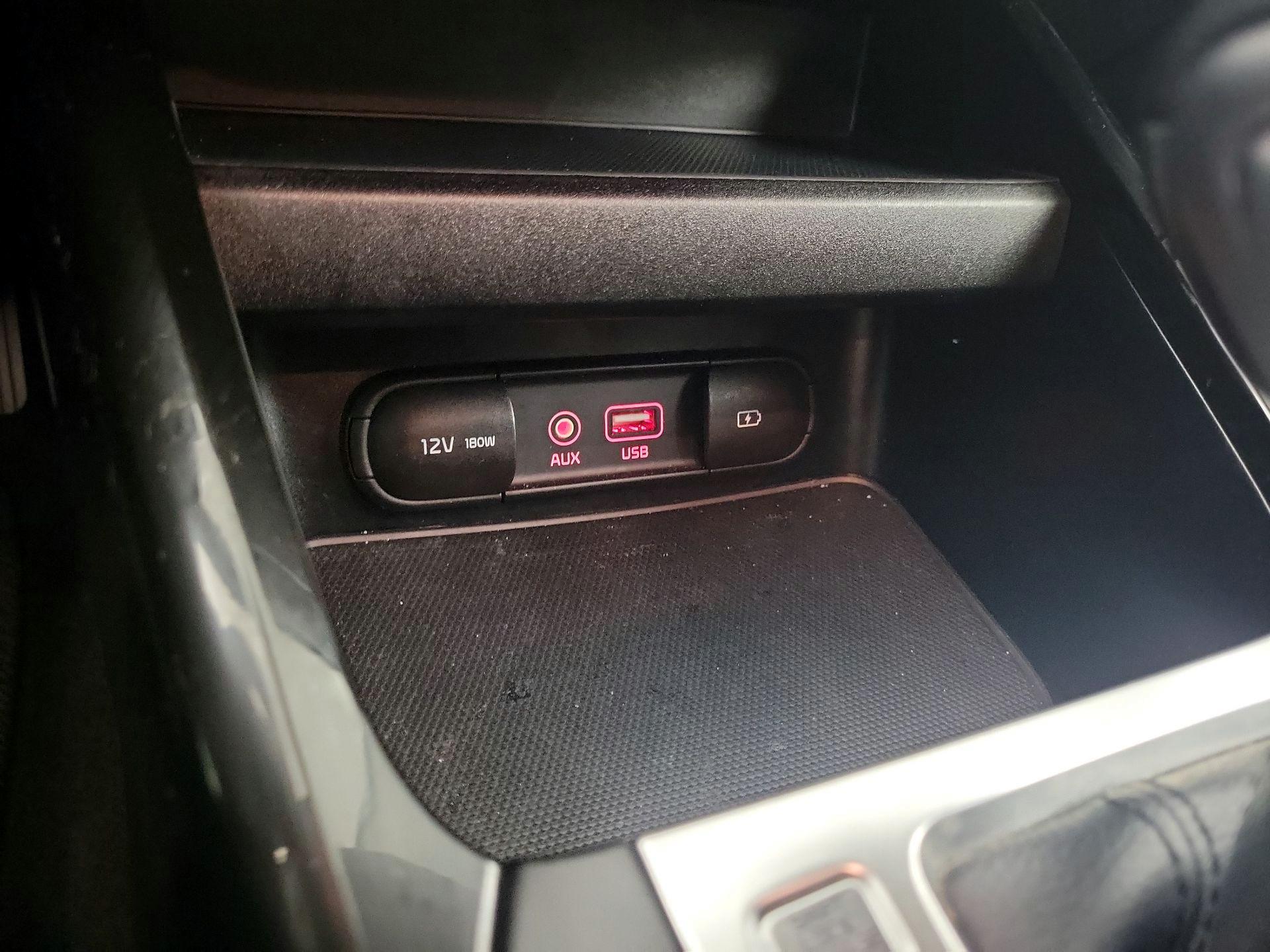 Thumbnail: 2020 Kia Forte - 16