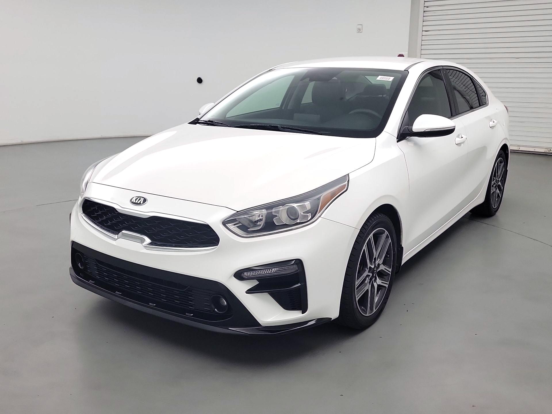 Thumbnail: 2020 Kia Forte - 3