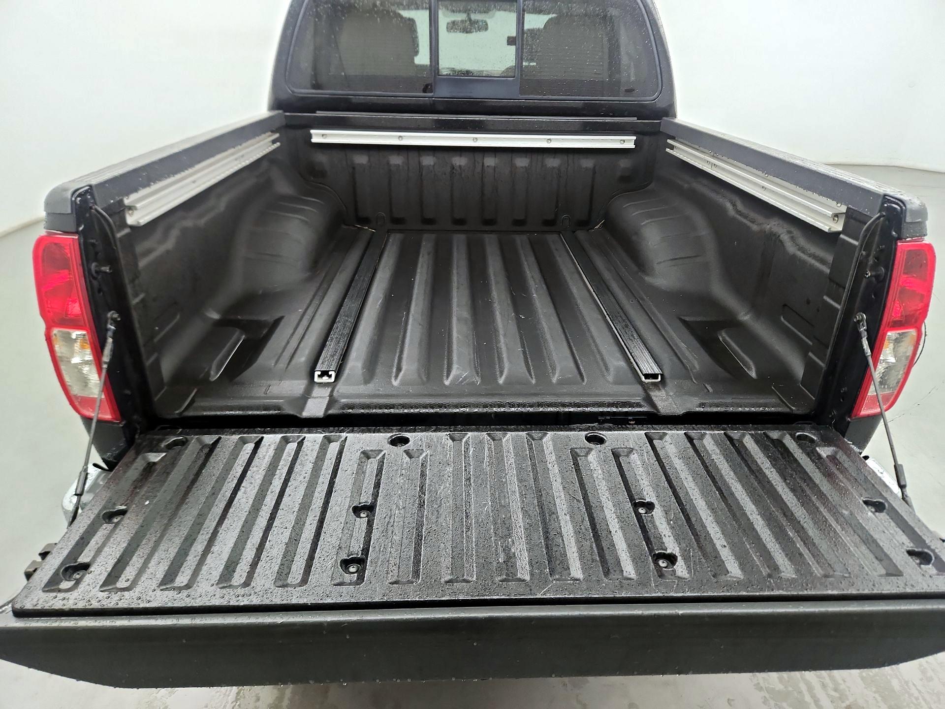 Thumbnail: 2019 Nissan Frontier - 18