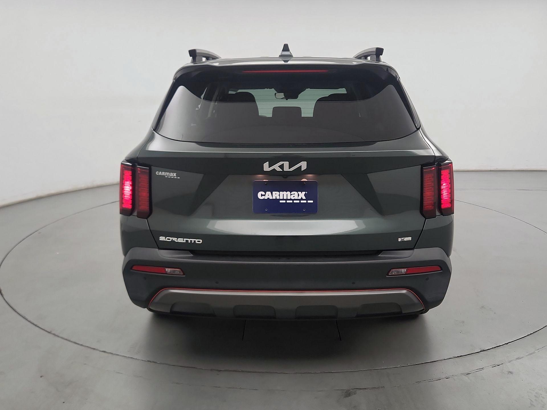 Thumbnail: 2023 Kia Sorento - 6