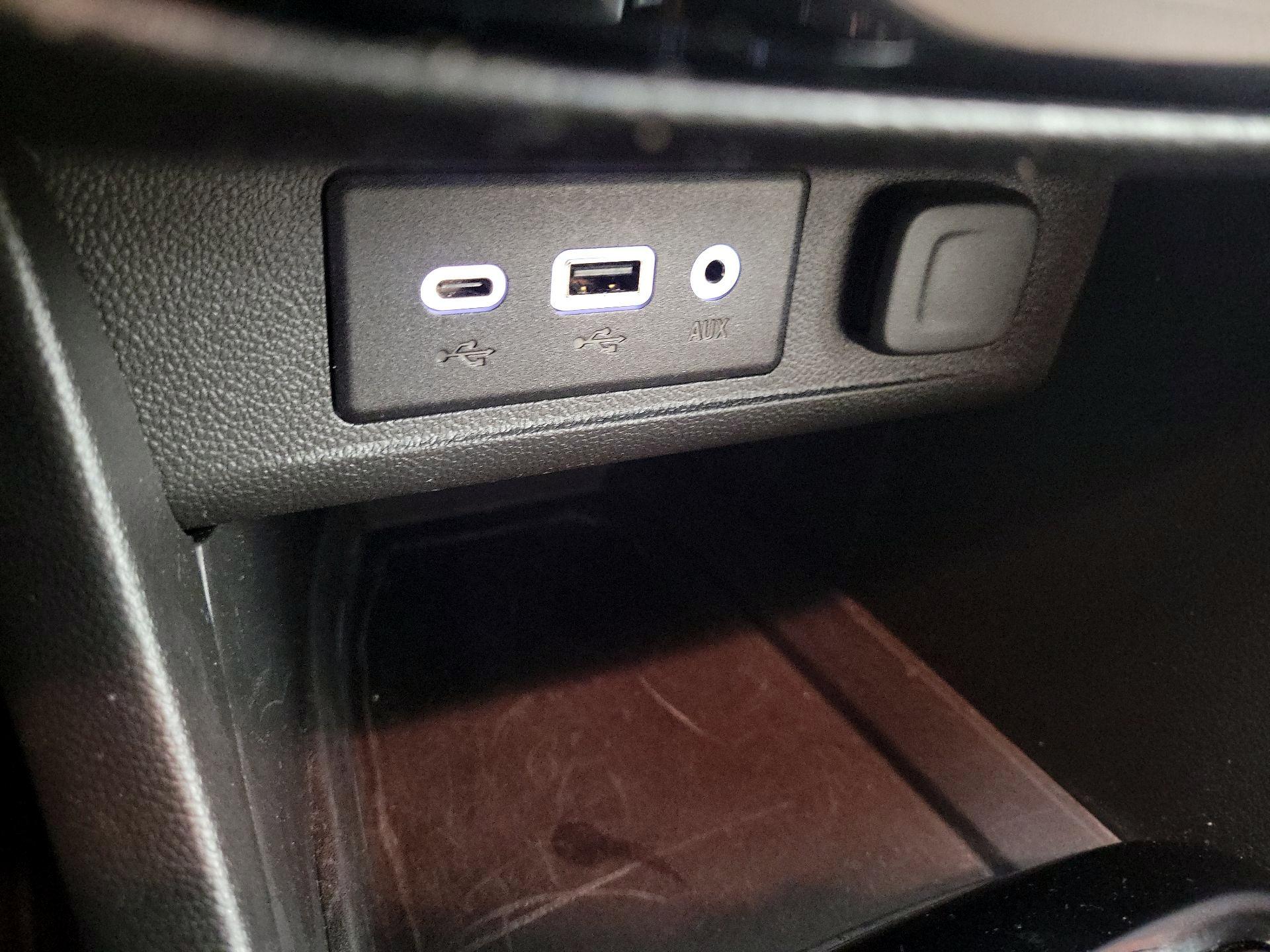 Thumbnail: 2020 Buick Encore GX - 16