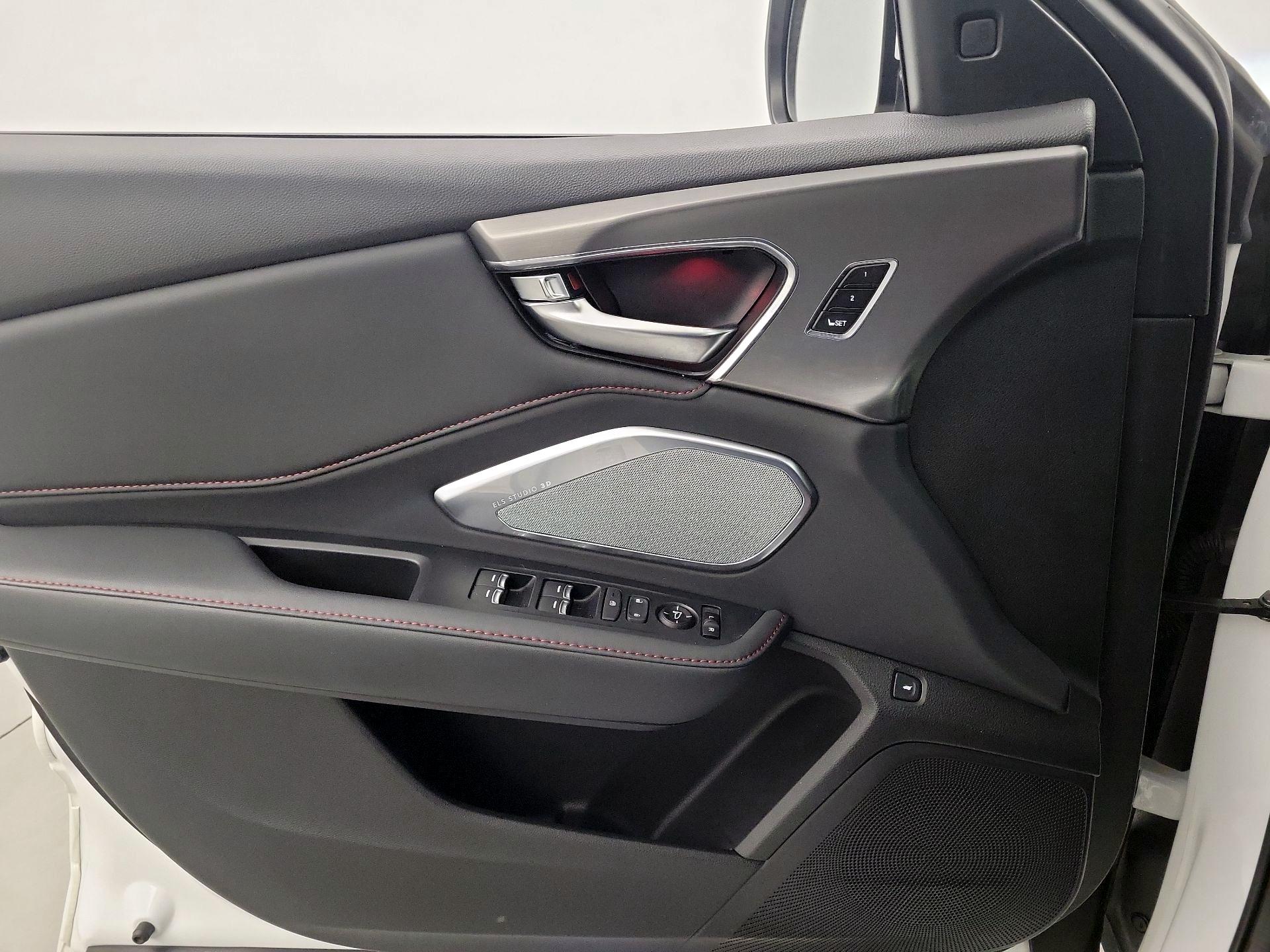 Thumbnail: 2021 Acura RDX - 10