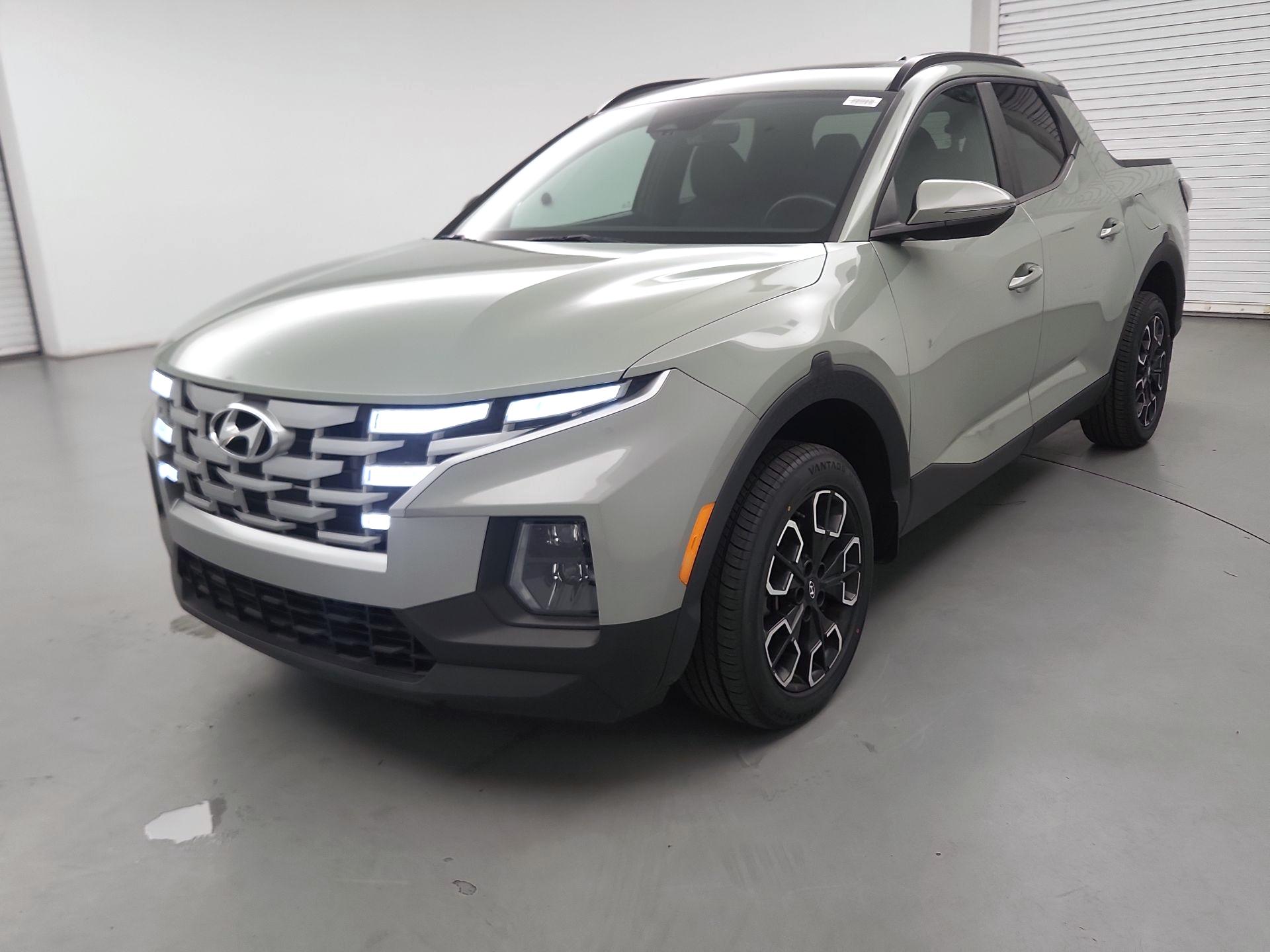 Thumbnail: 2022 Hyundai Santa Cruz - 3