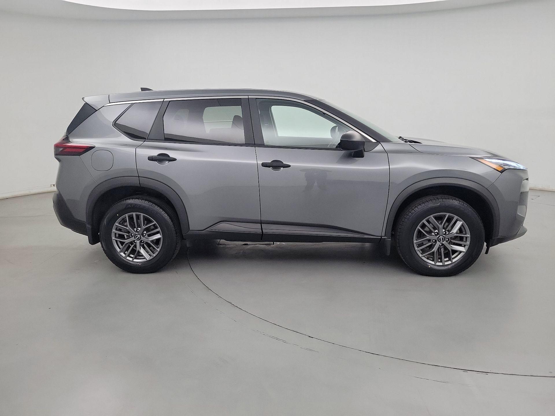 Thumbnail: 2023 Nissan Rogue - 4