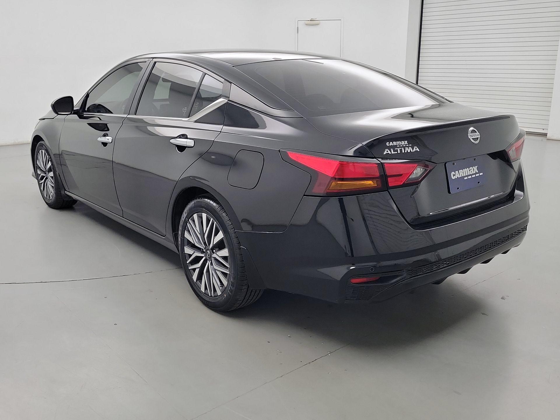 Thumbnail: 2021 Nissan Altima - 7