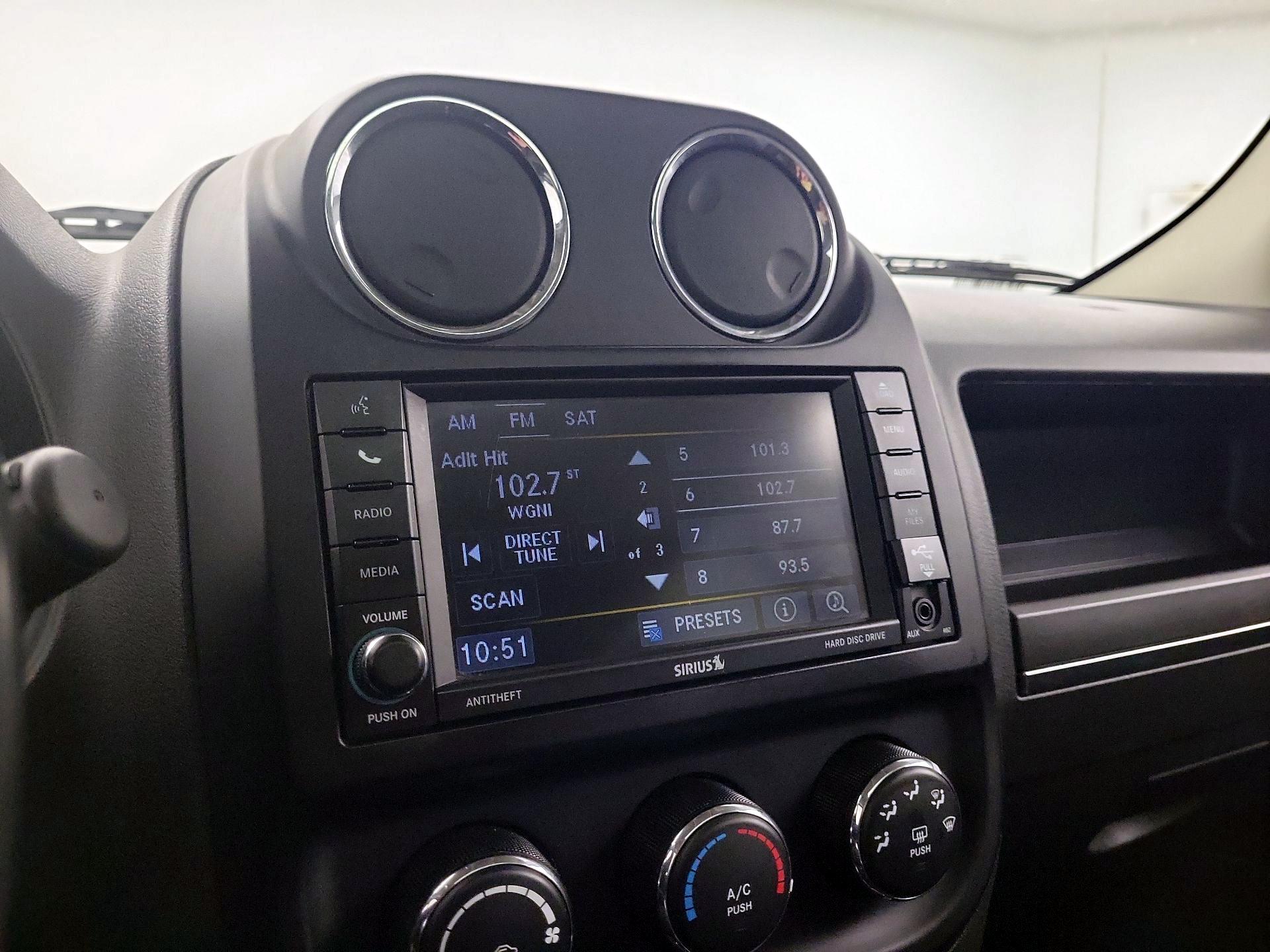 Thumbnail: 2016 Jeep Patriot - 12