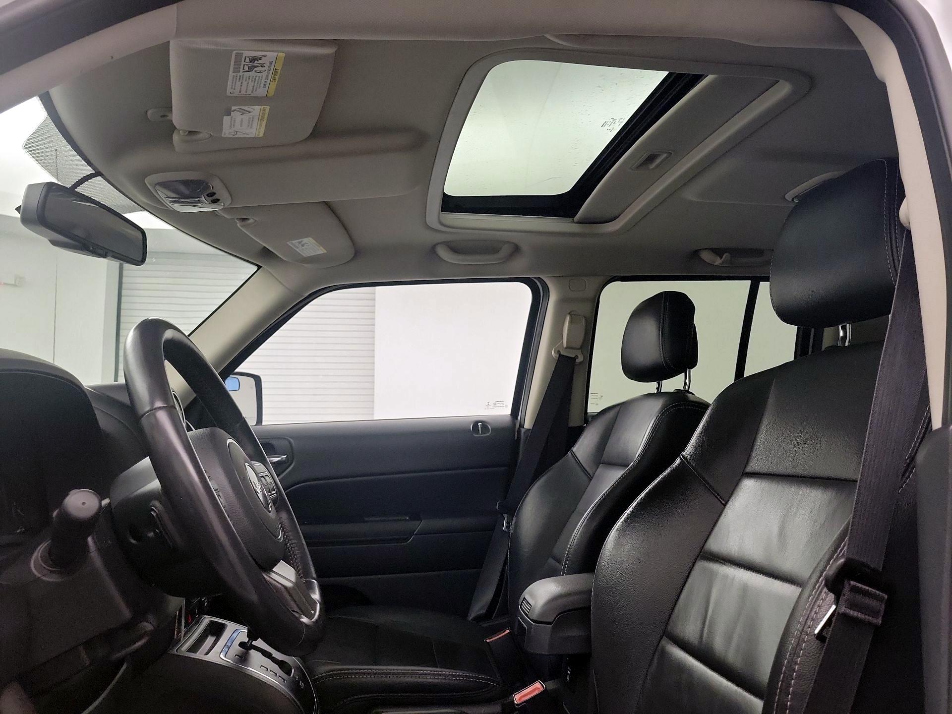 Thumbnail: 2016 Jeep Patriot - 16
