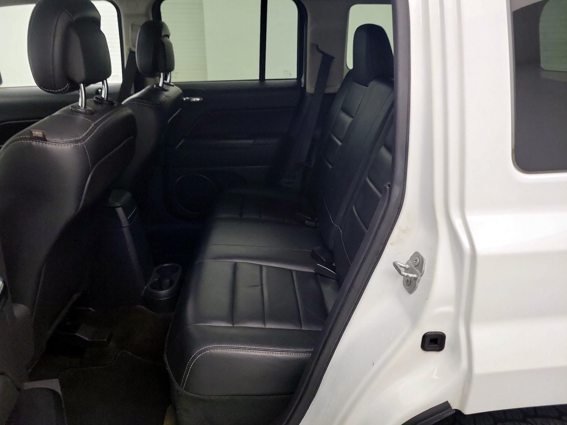 Thumbnail: 2016 Jeep Patriot - 17