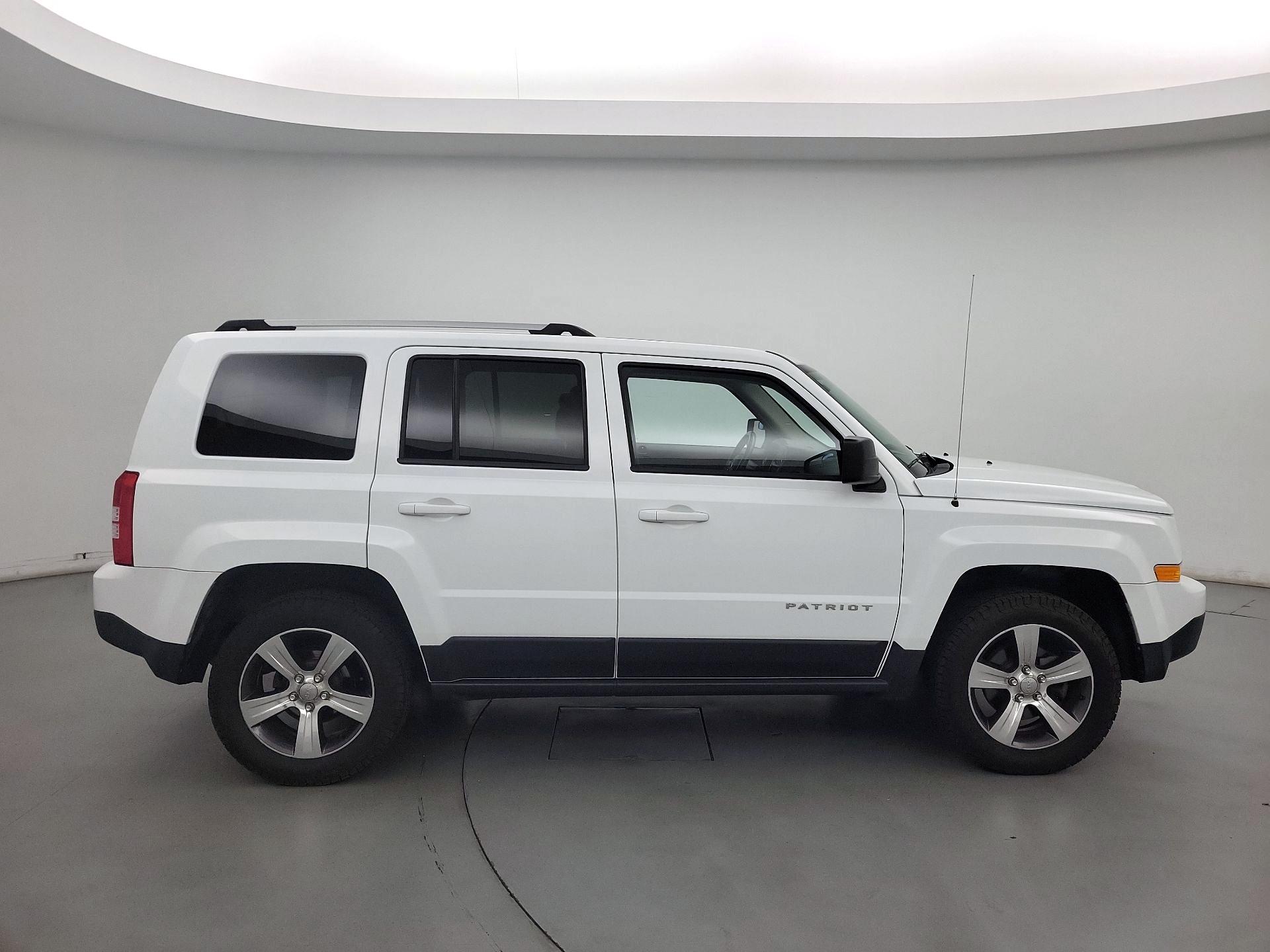 Thumbnail: 2016 Jeep Patriot - 4