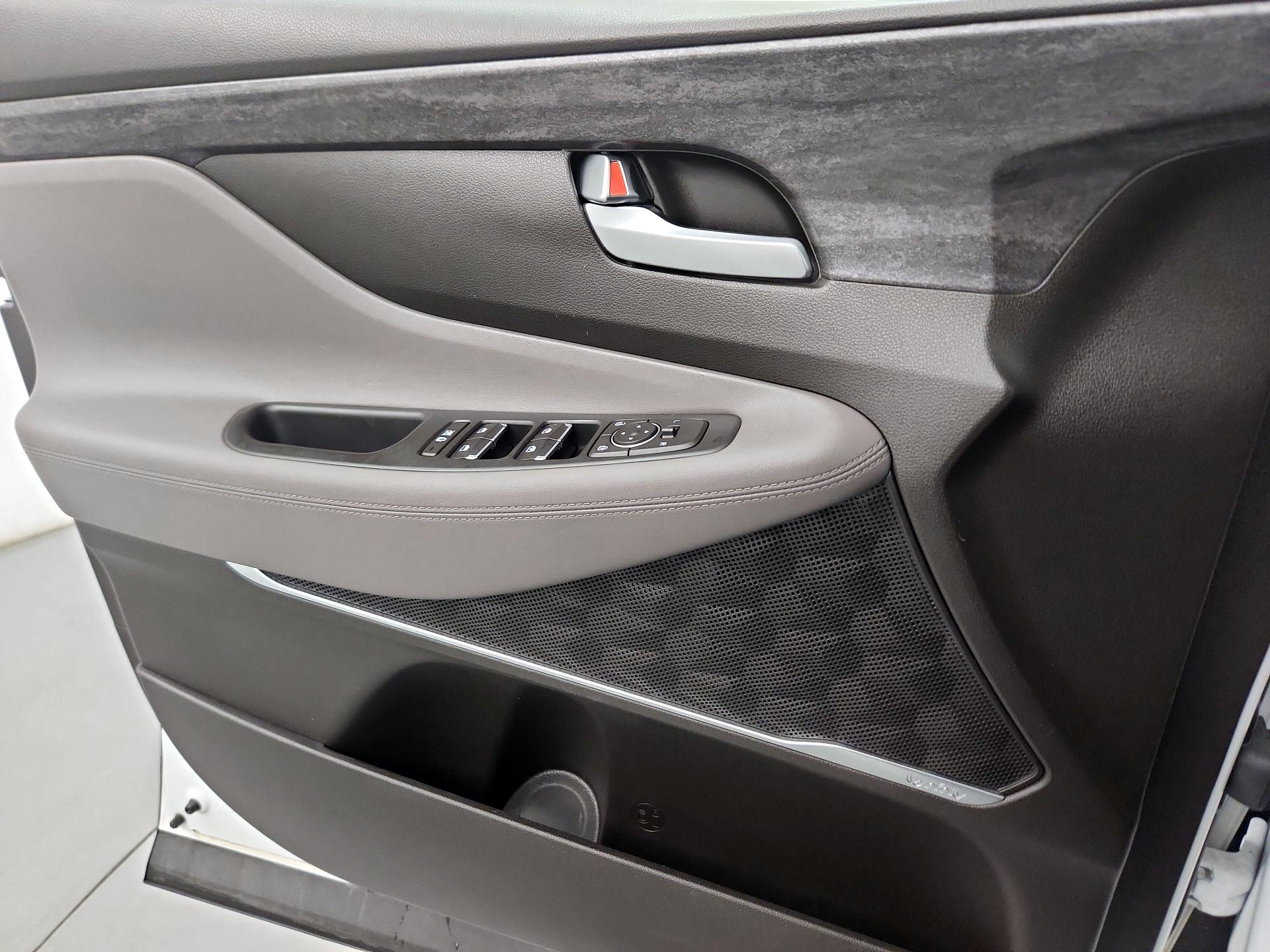 Thumbnail: 2020 Hyundai Santa Fe - 10