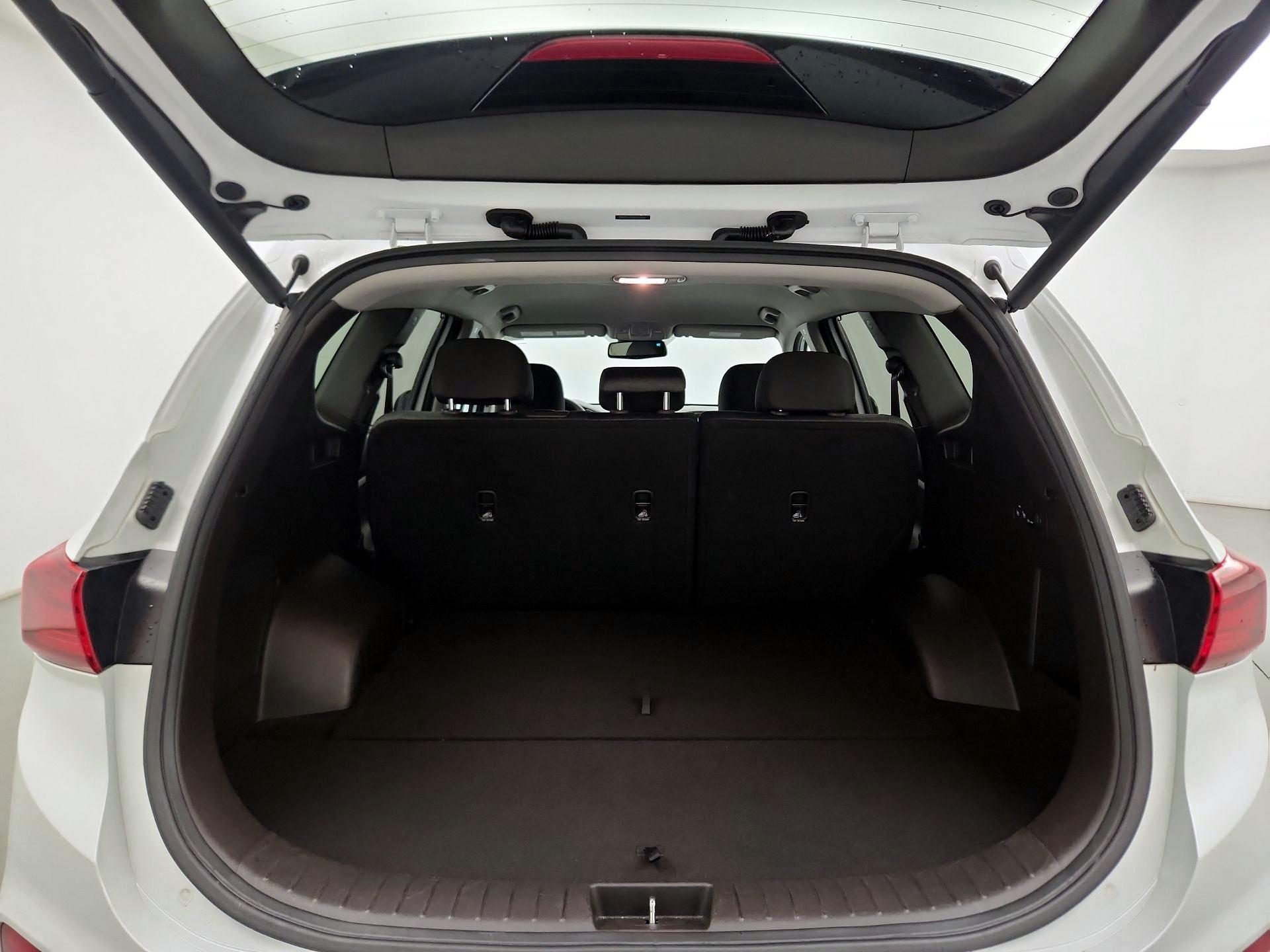 Thumbnail: 2020 Hyundai Santa Fe - 18