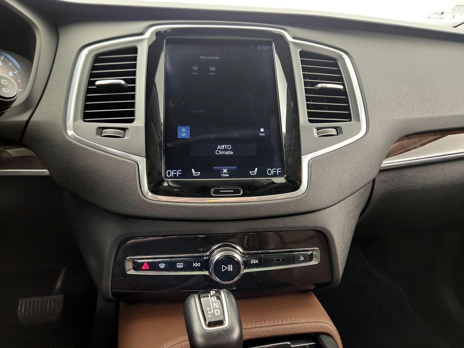 Thumbnail: 2019 Volvo XC90 - 14