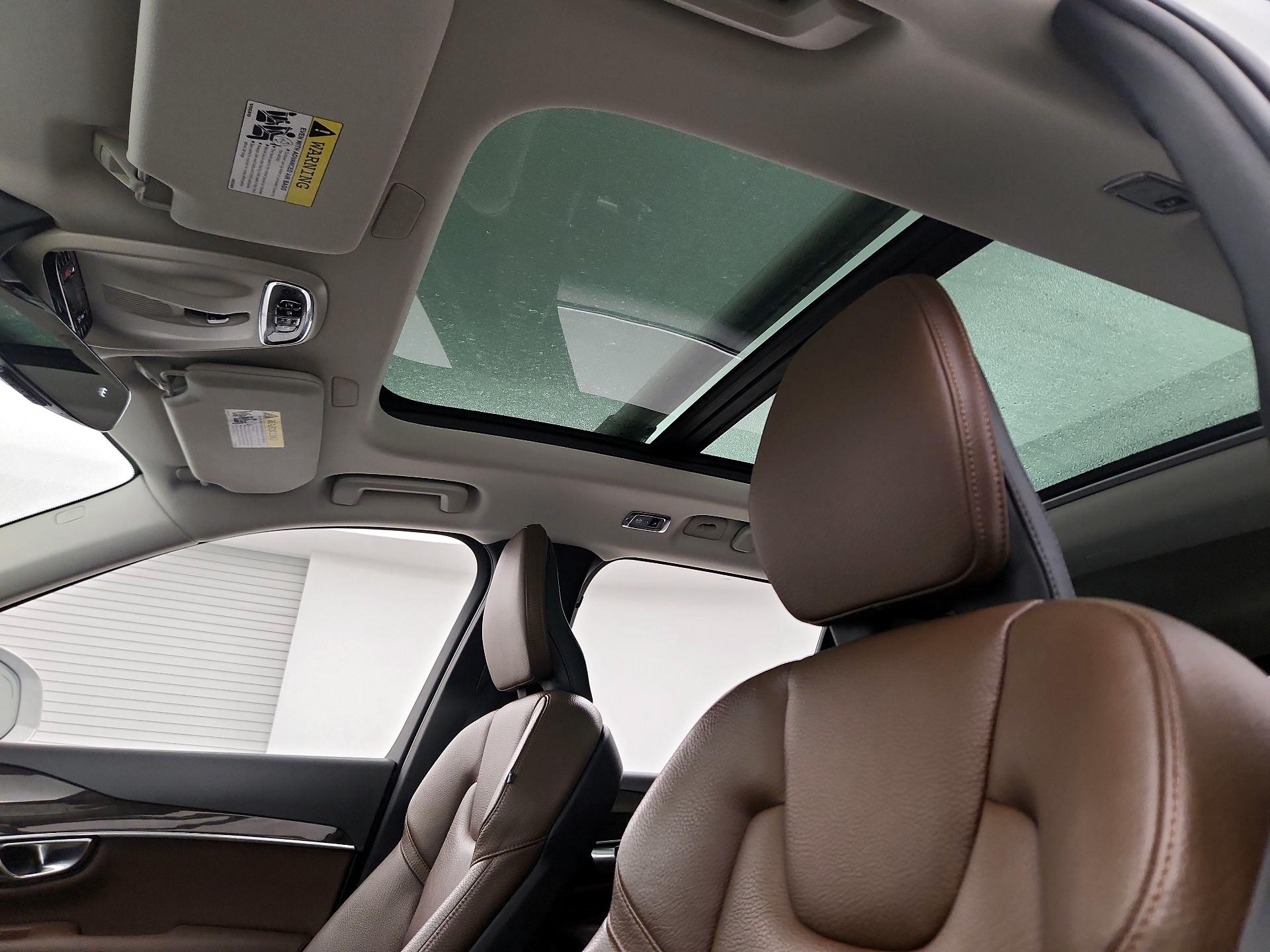 Thumbnail: 2019 Volvo XC90 - 17