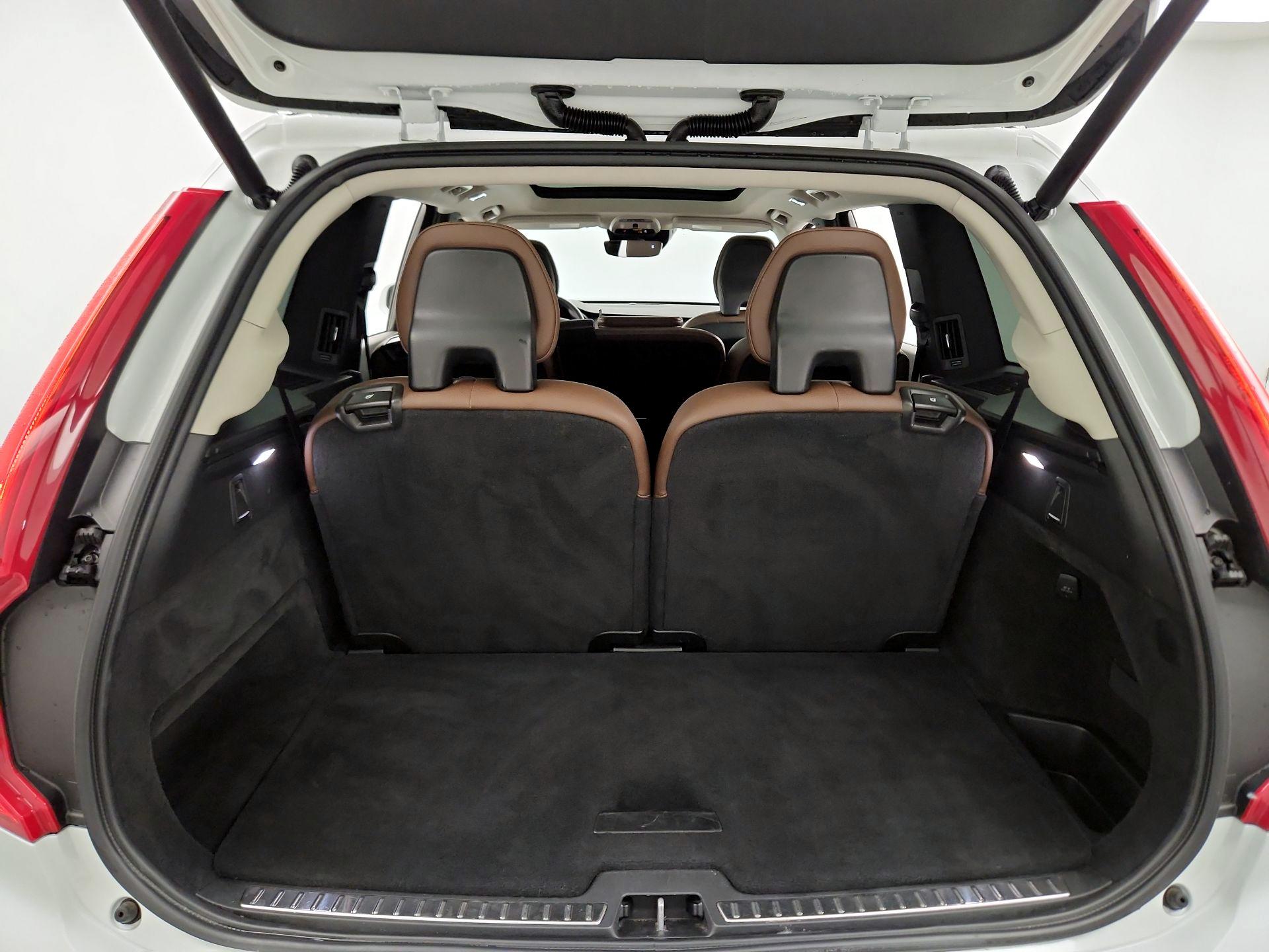 Thumbnail: 2019 Volvo XC90 - 20