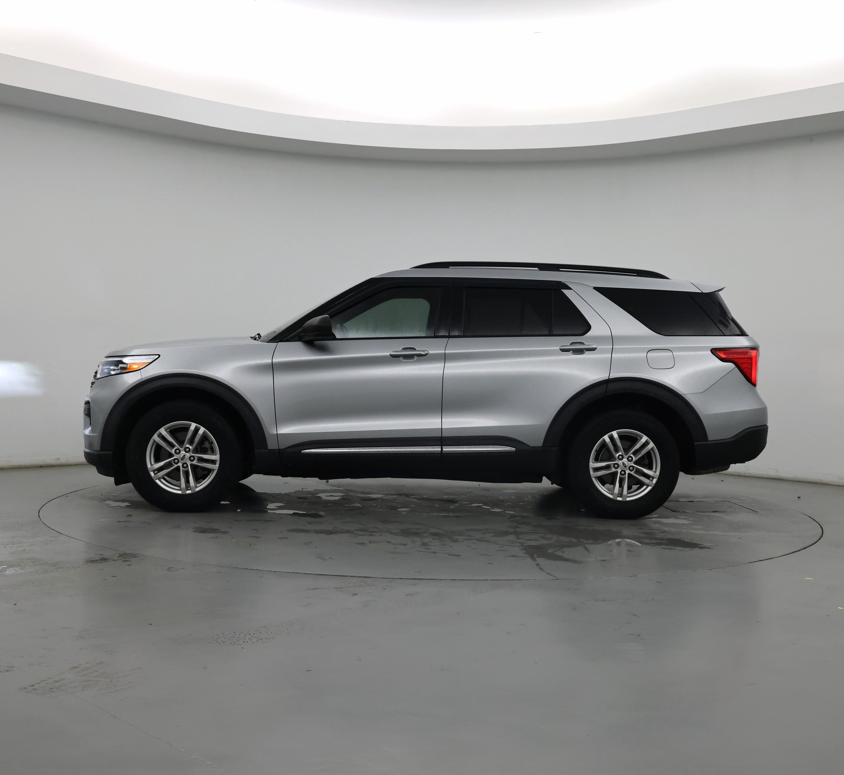 Thumbnail: 2020 Ford Explorer - 3