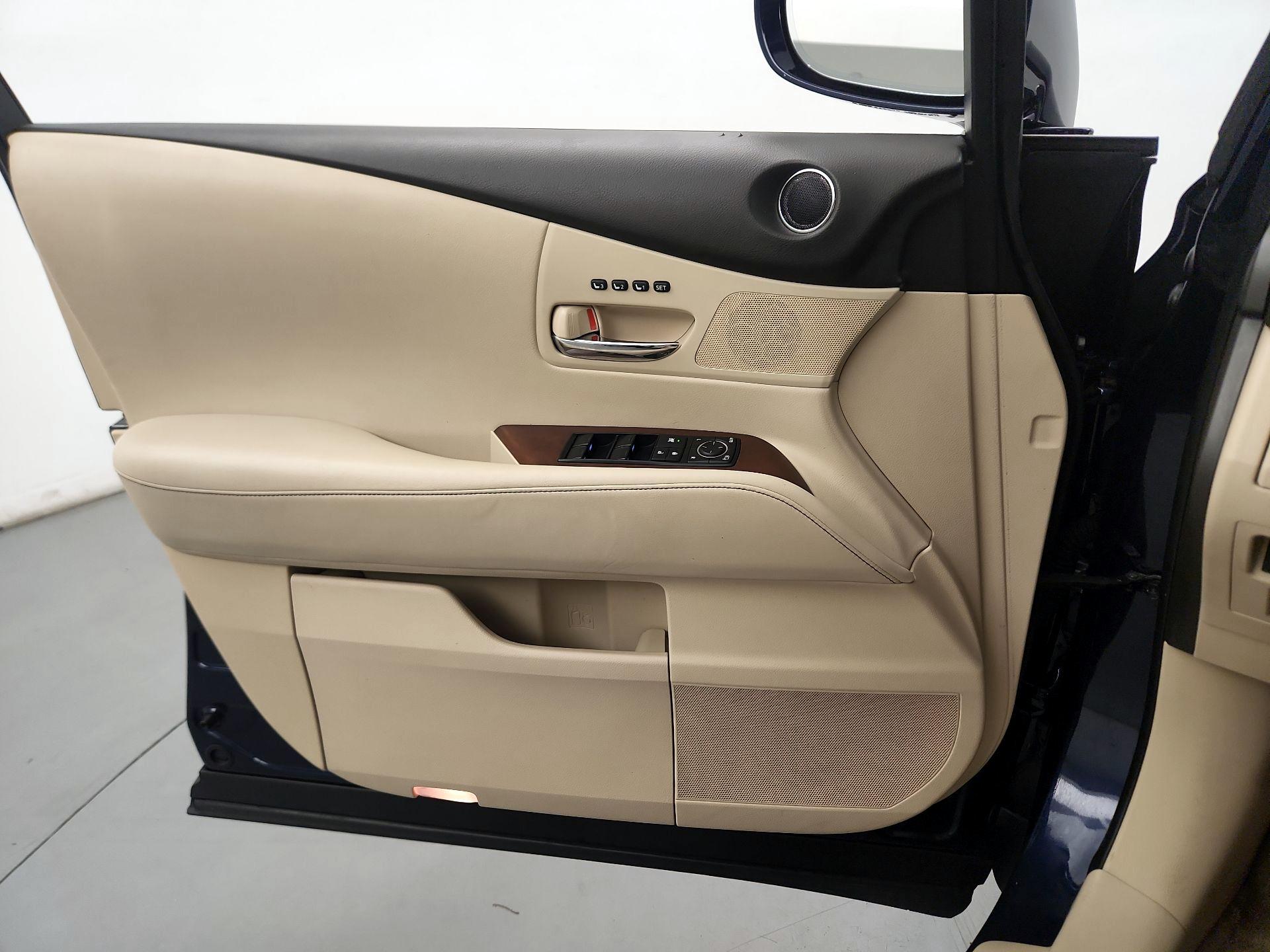 Thumbnail: 2014 Lexus RX - 10