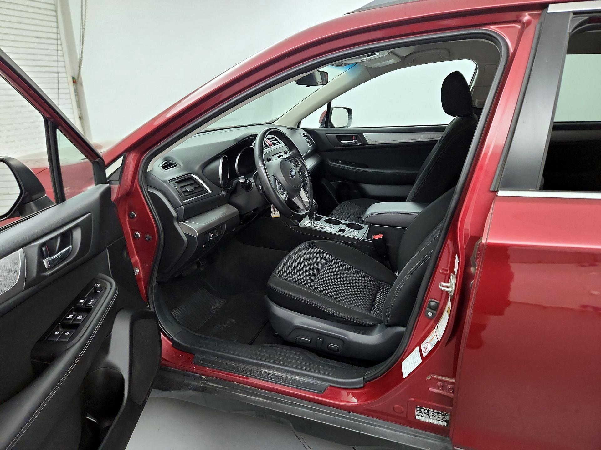 Thumbnail: 2017 Subaru Outback - 9