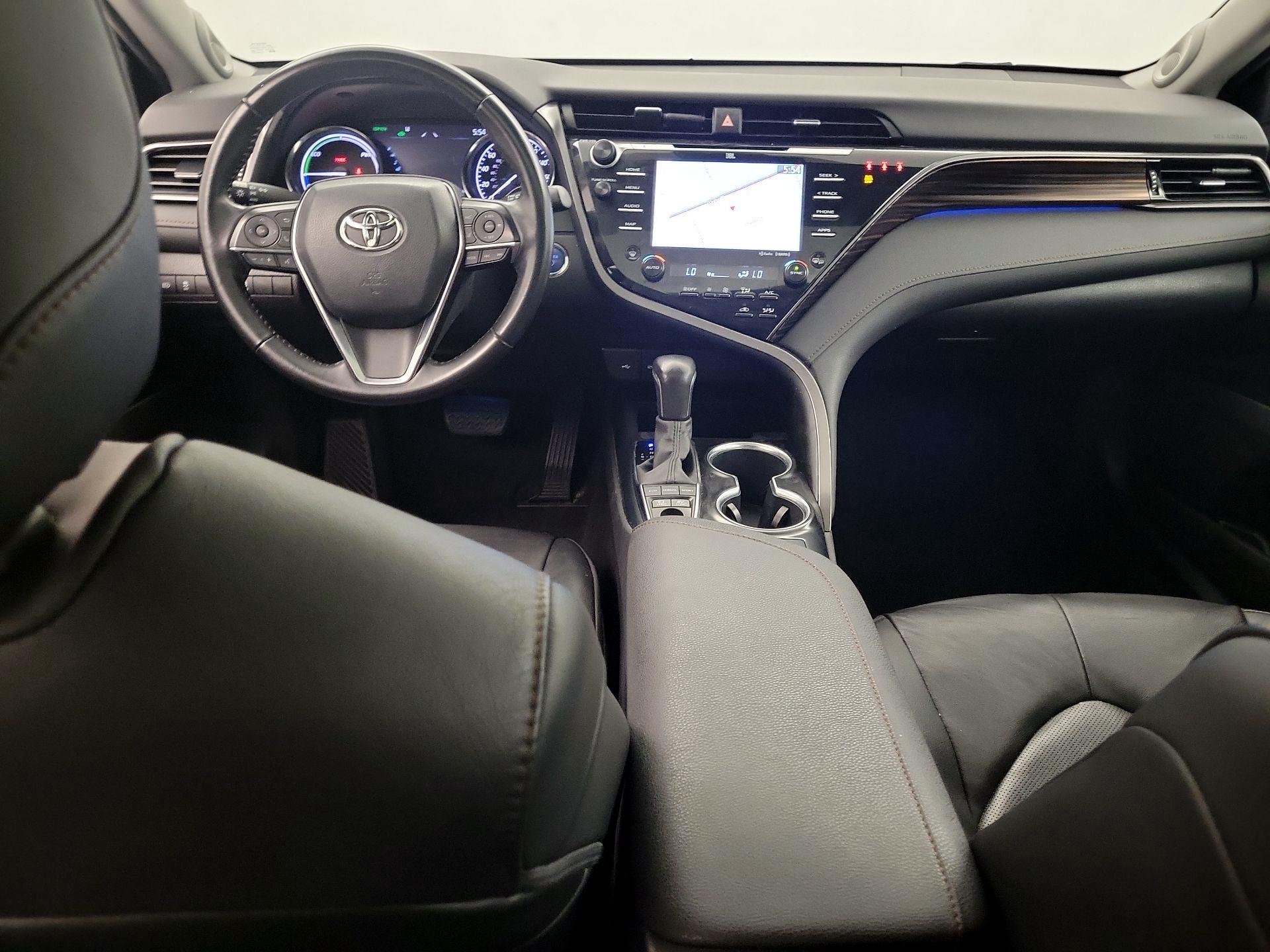 Thumbnail: 2020 Toyota Camry - 8