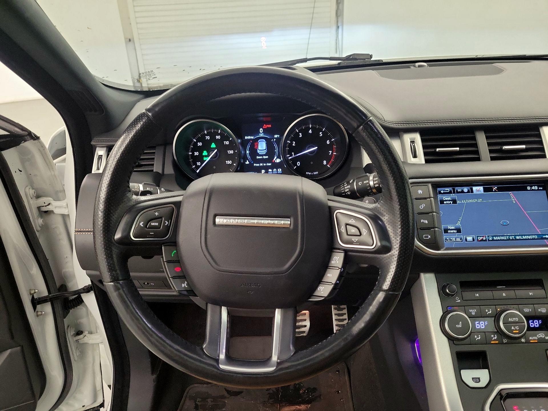 Thumbnail: 2016 Land Rover Range Rover Evoque - 10