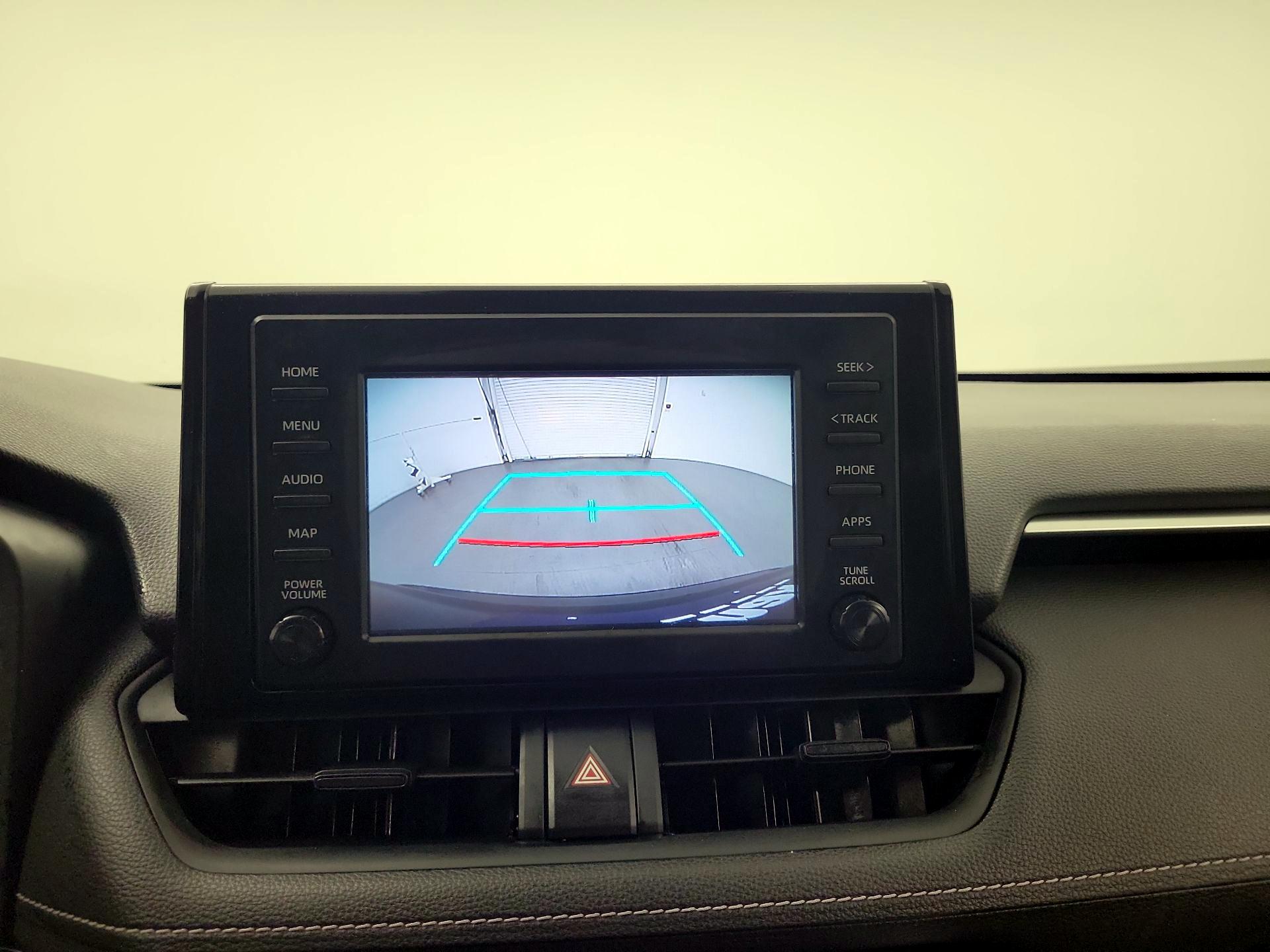 Thumbnail: 2019 Toyota RAV4 - 12