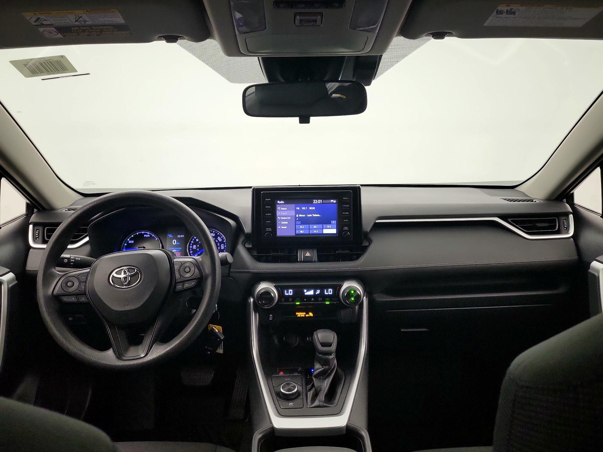Thumbnail: 2019 Toyota RAV4 - 8
