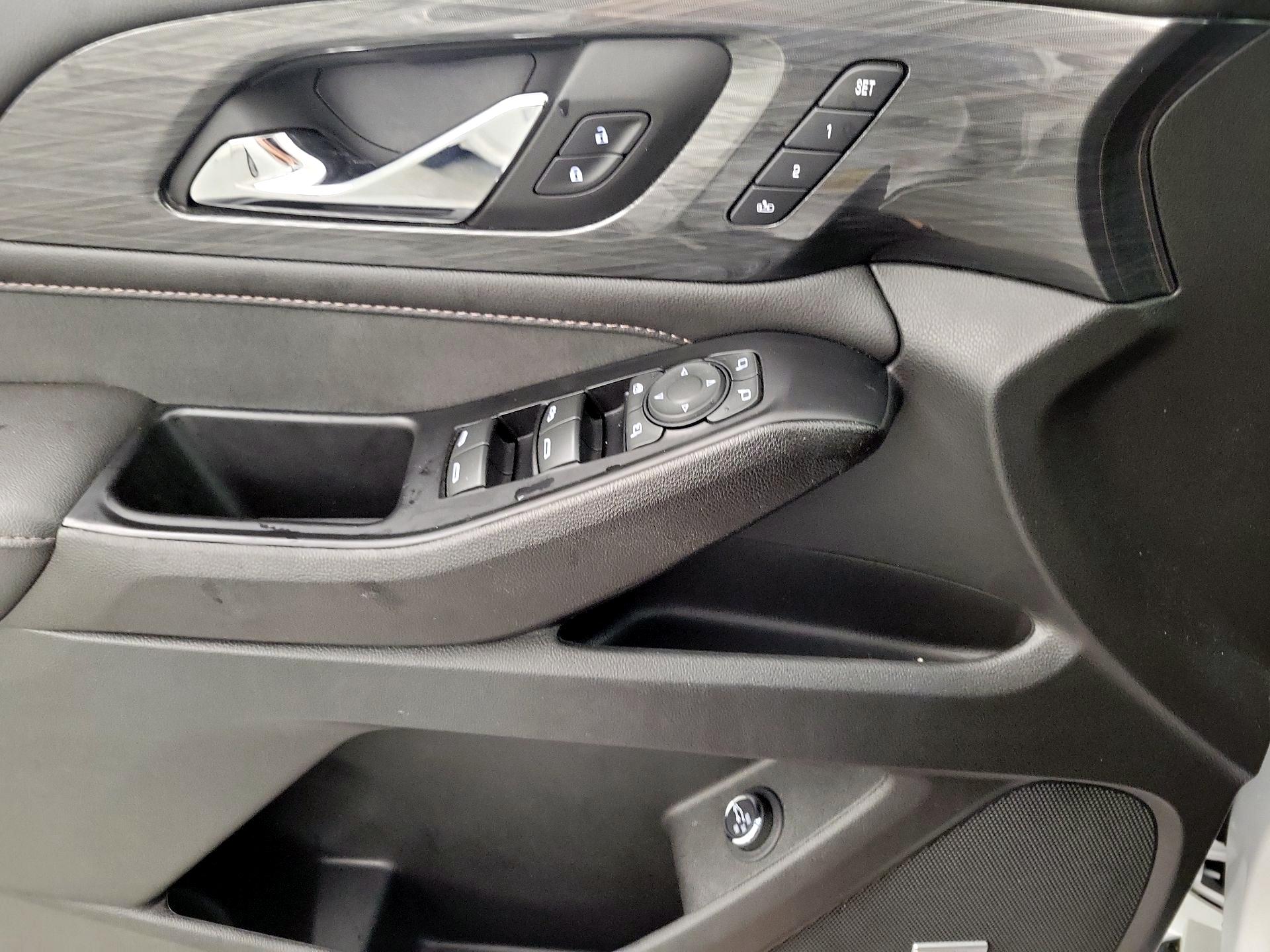 Thumbnail: 2023 Chevrolet Traverse - 12