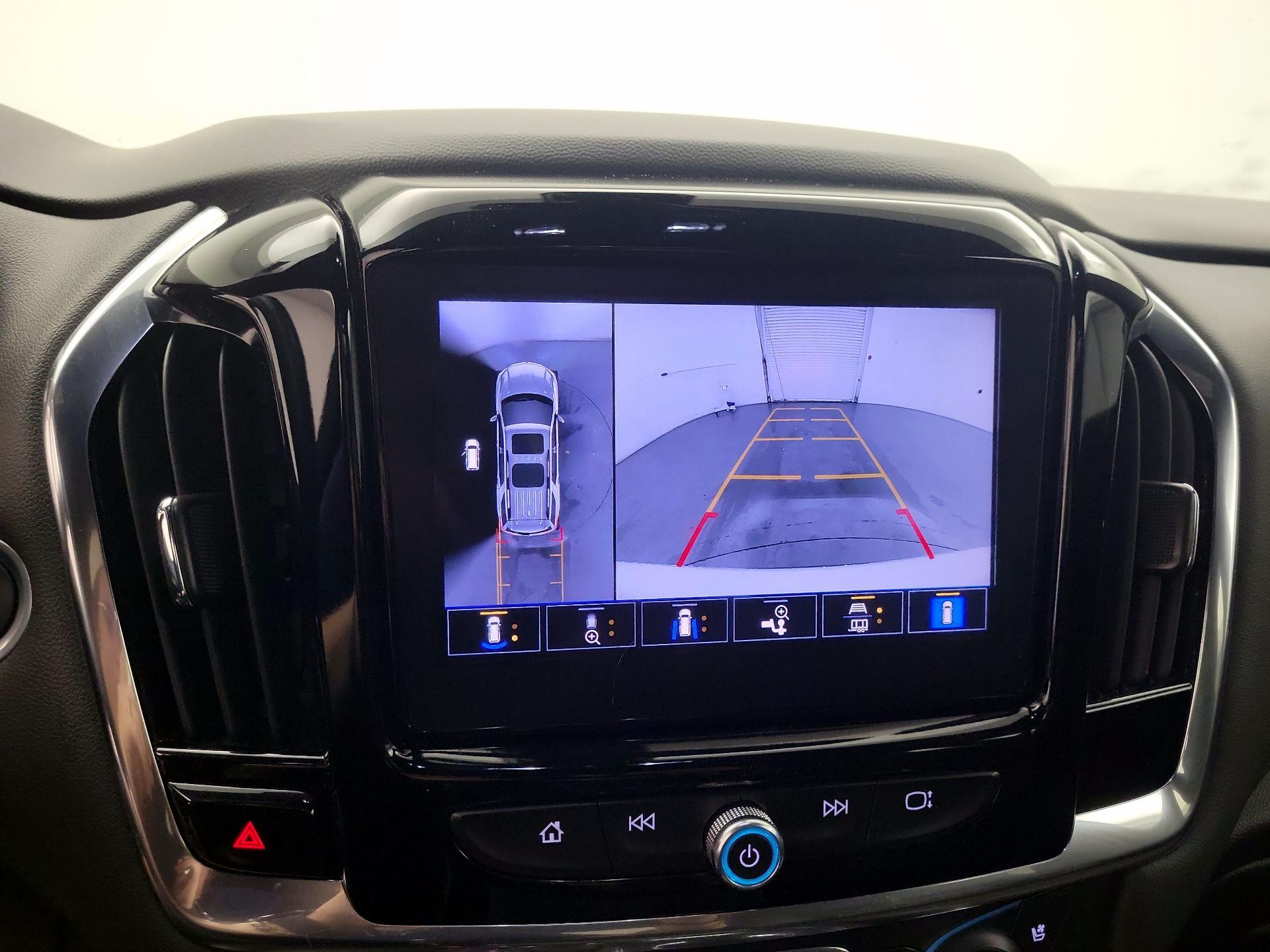 Thumbnail: 2023 Chevrolet Traverse - 15