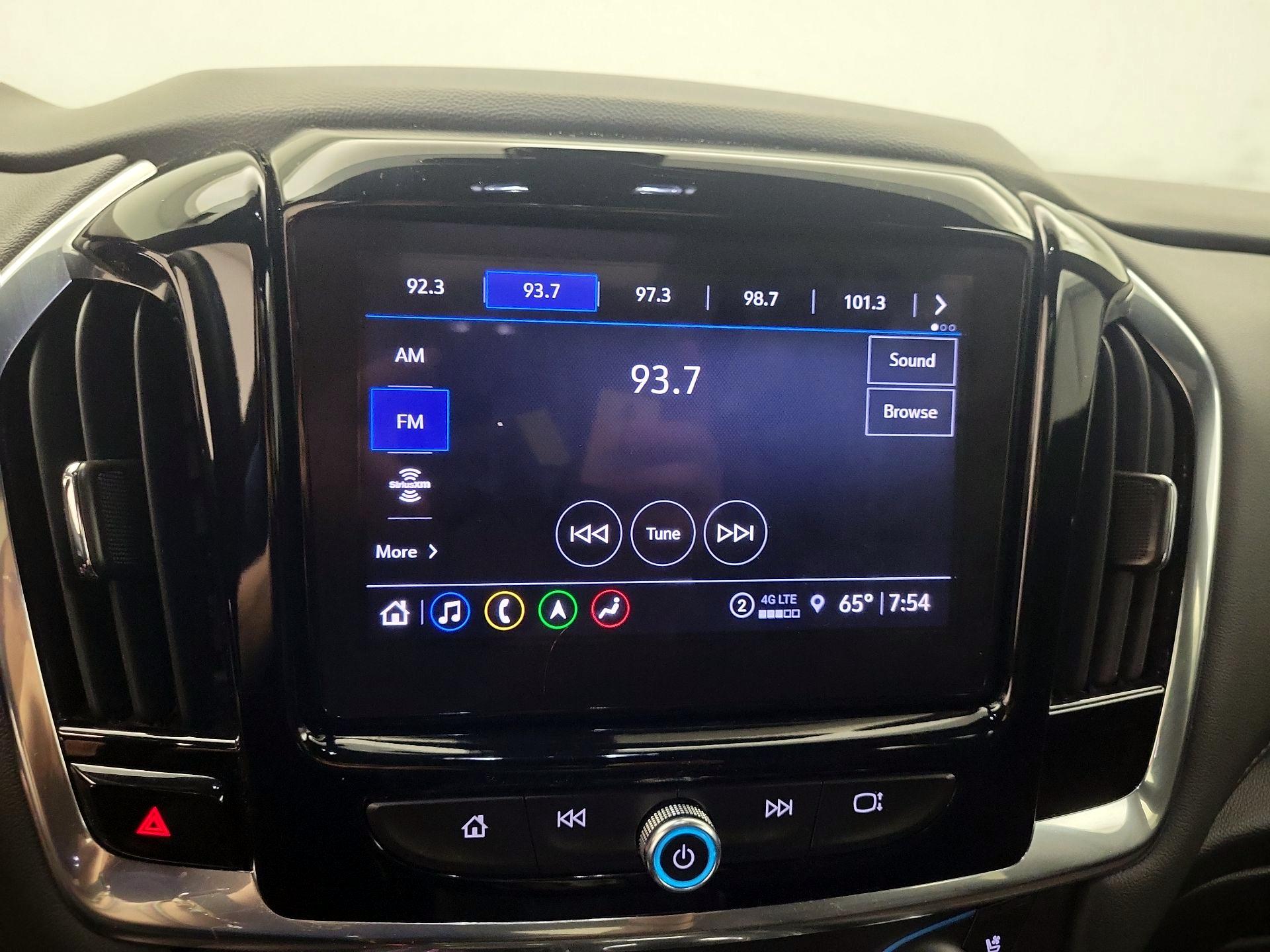 Thumbnail: 2023 Chevrolet Traverse - 16