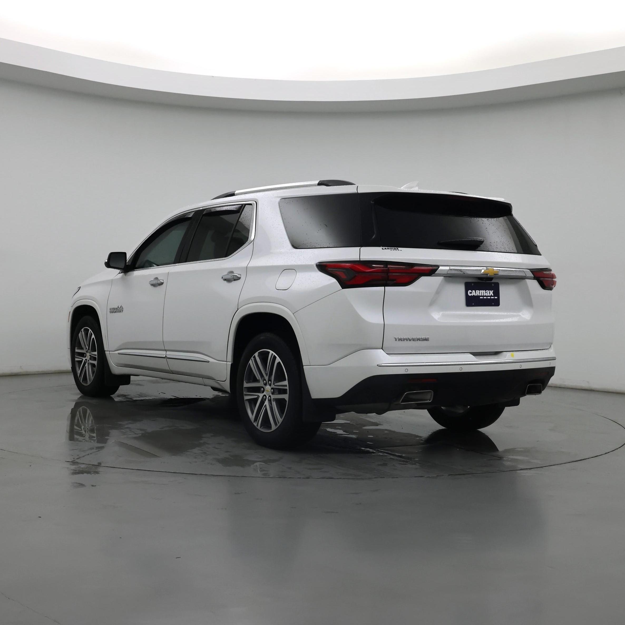 Thumbnail: 2023 Chevrolet Traverse - 2