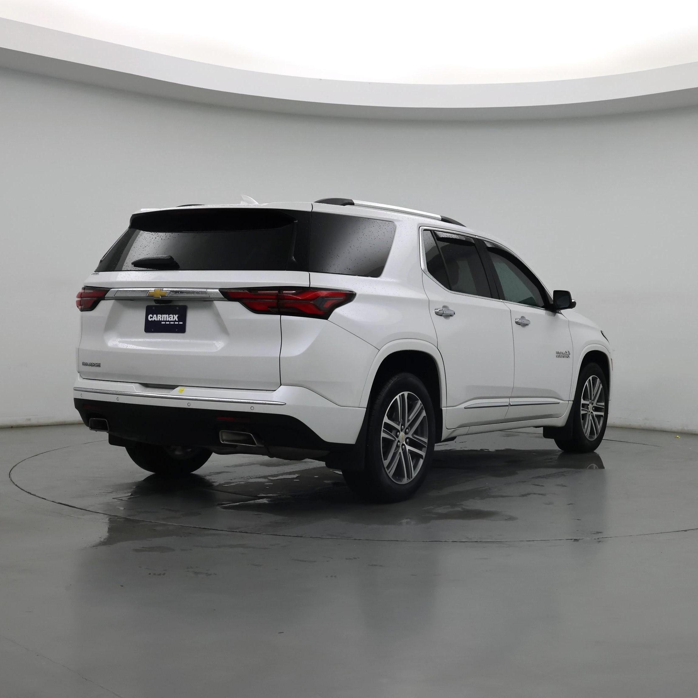 Thumbnail: 2023 Chevrolet Traverse - 8