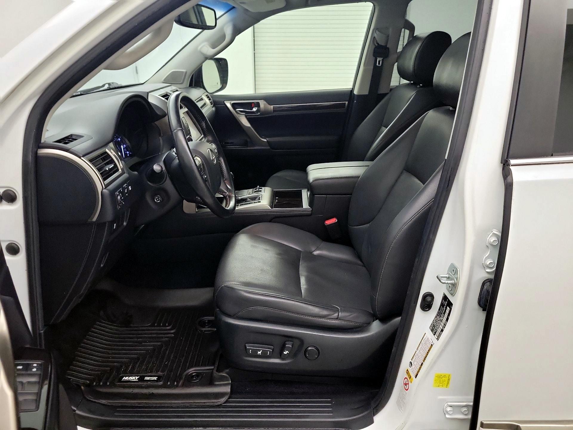 Thumbnail: 2014 Lexus GX - 11