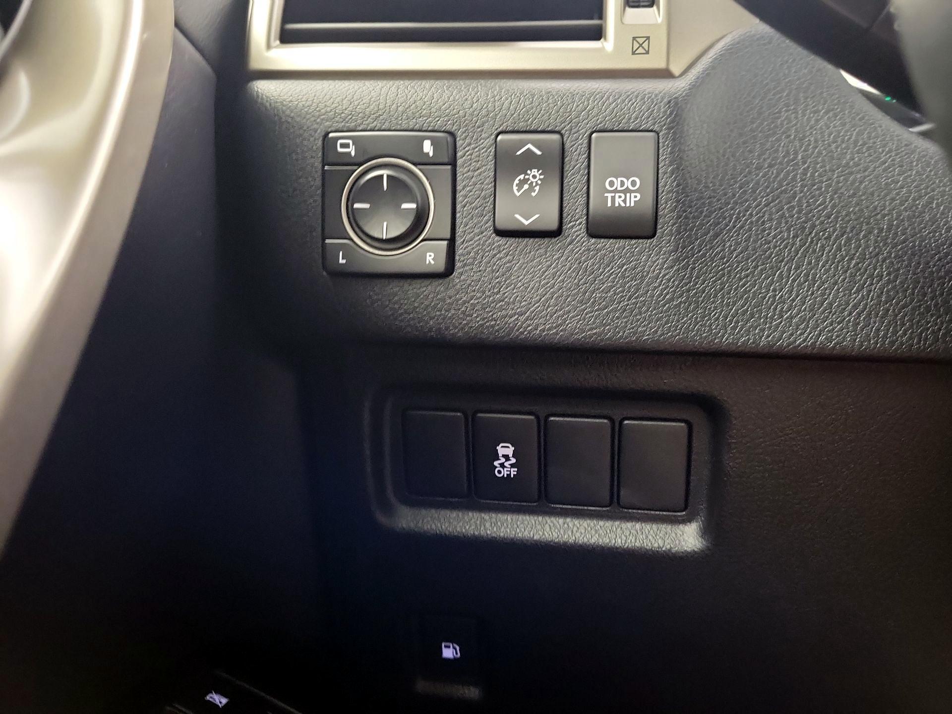 Thumbnail: 2014 Lexus GX - 13