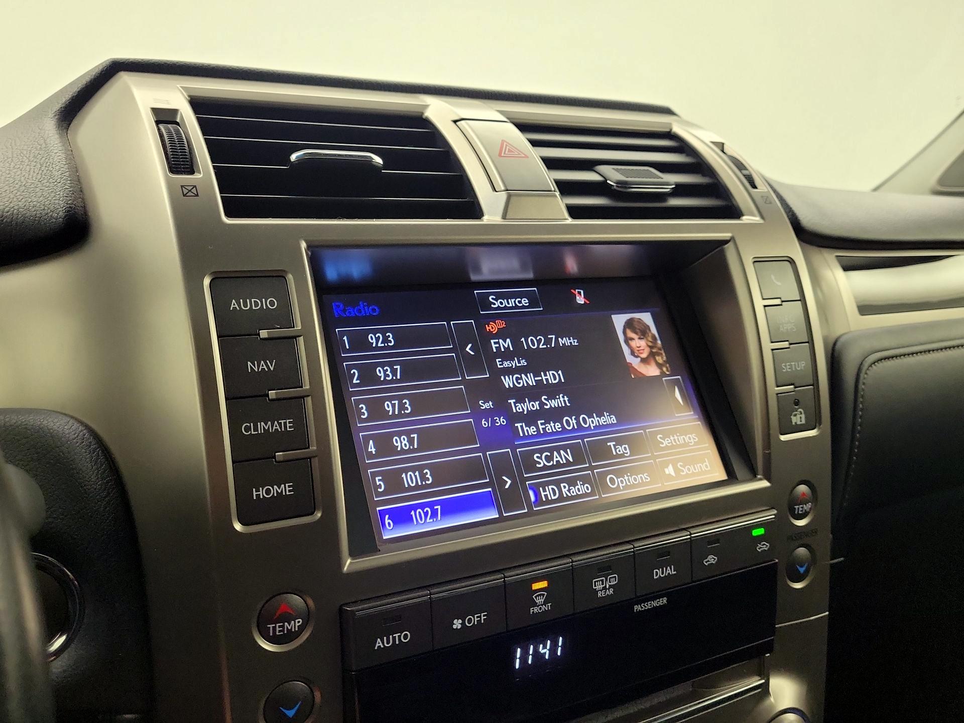 Thumbnail: 2014 Lexus GX - 16