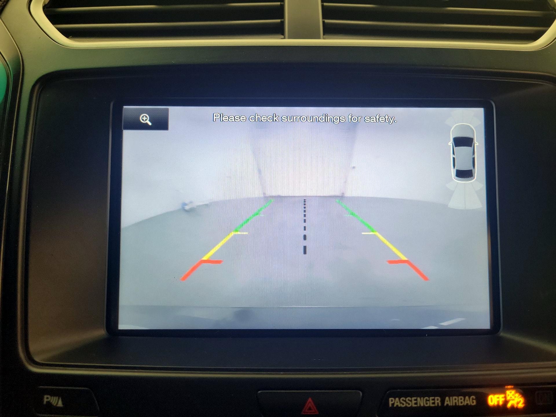 Thumbnail: 2016 Ford Explorer - 14