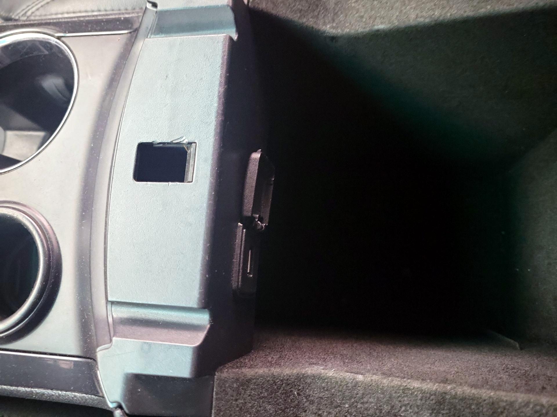 Thumbnail: 2016 Ford Explorer - 18