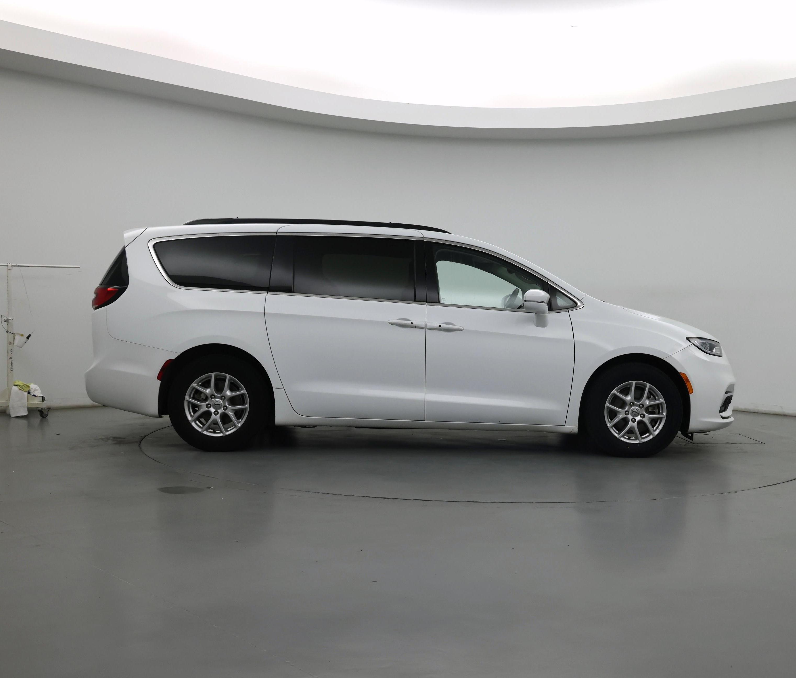 Thumbnail: 2022 Chrysler Pacifica - 7