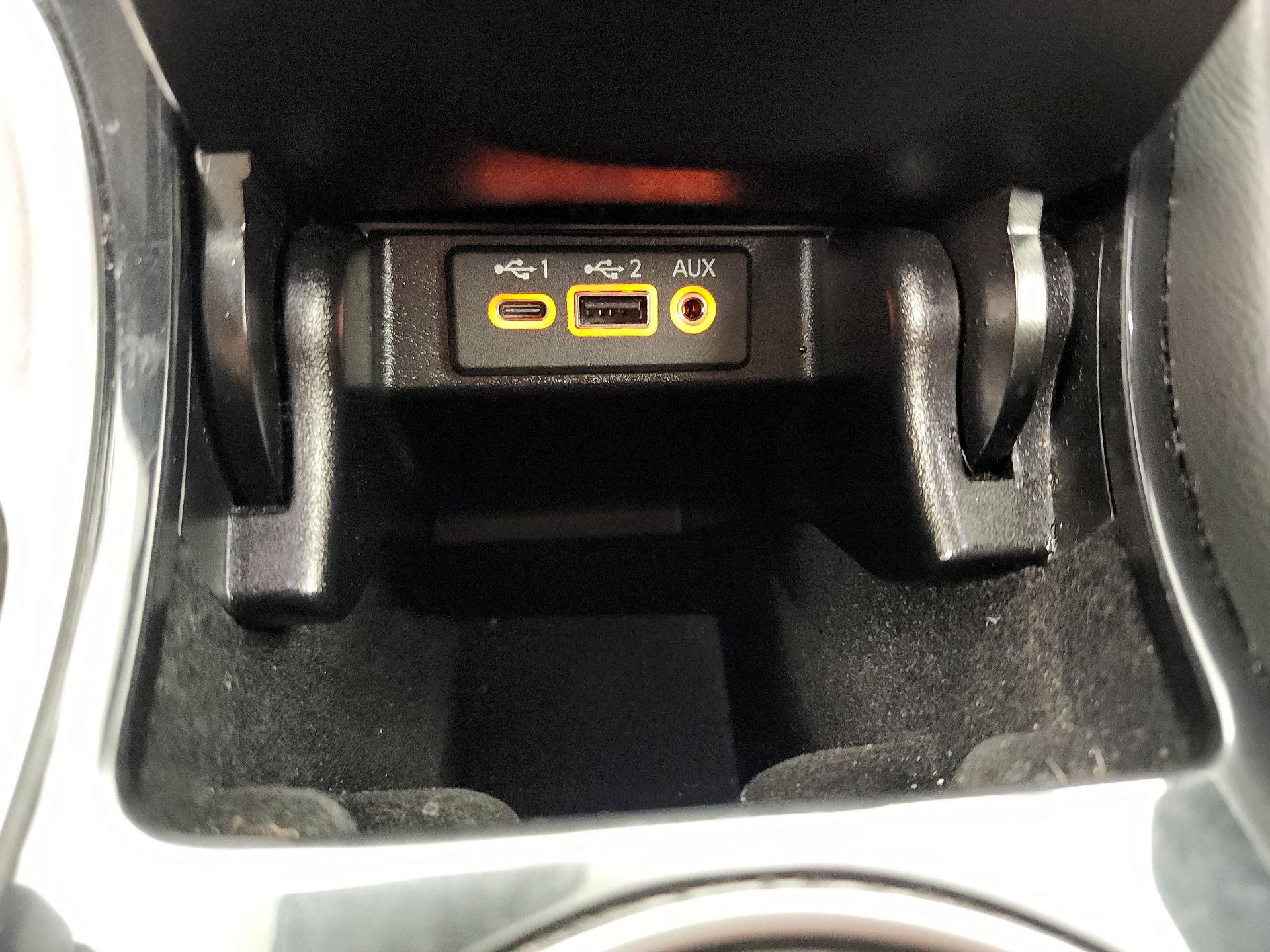 Thumbnail: 2023 Nissan Maxima - 17